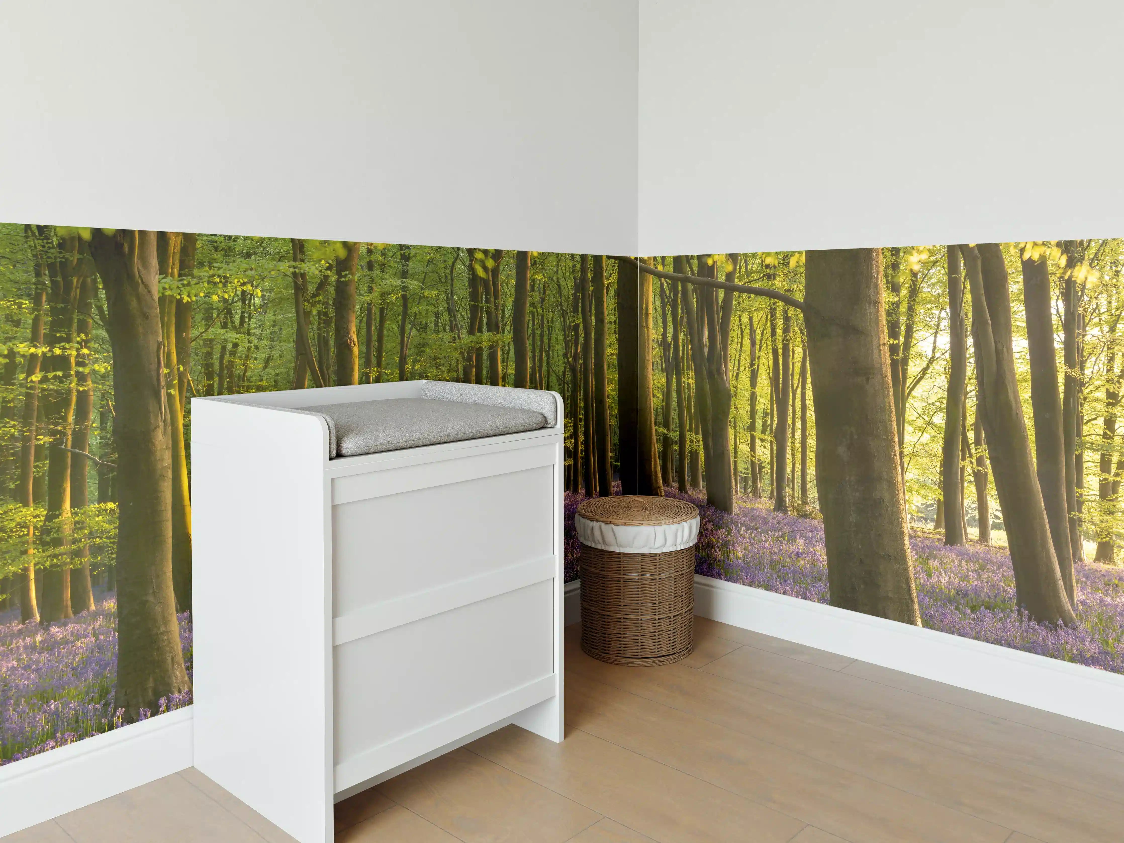 Babyzimmer Wandgestaltung - Schöner Blauglockenwald