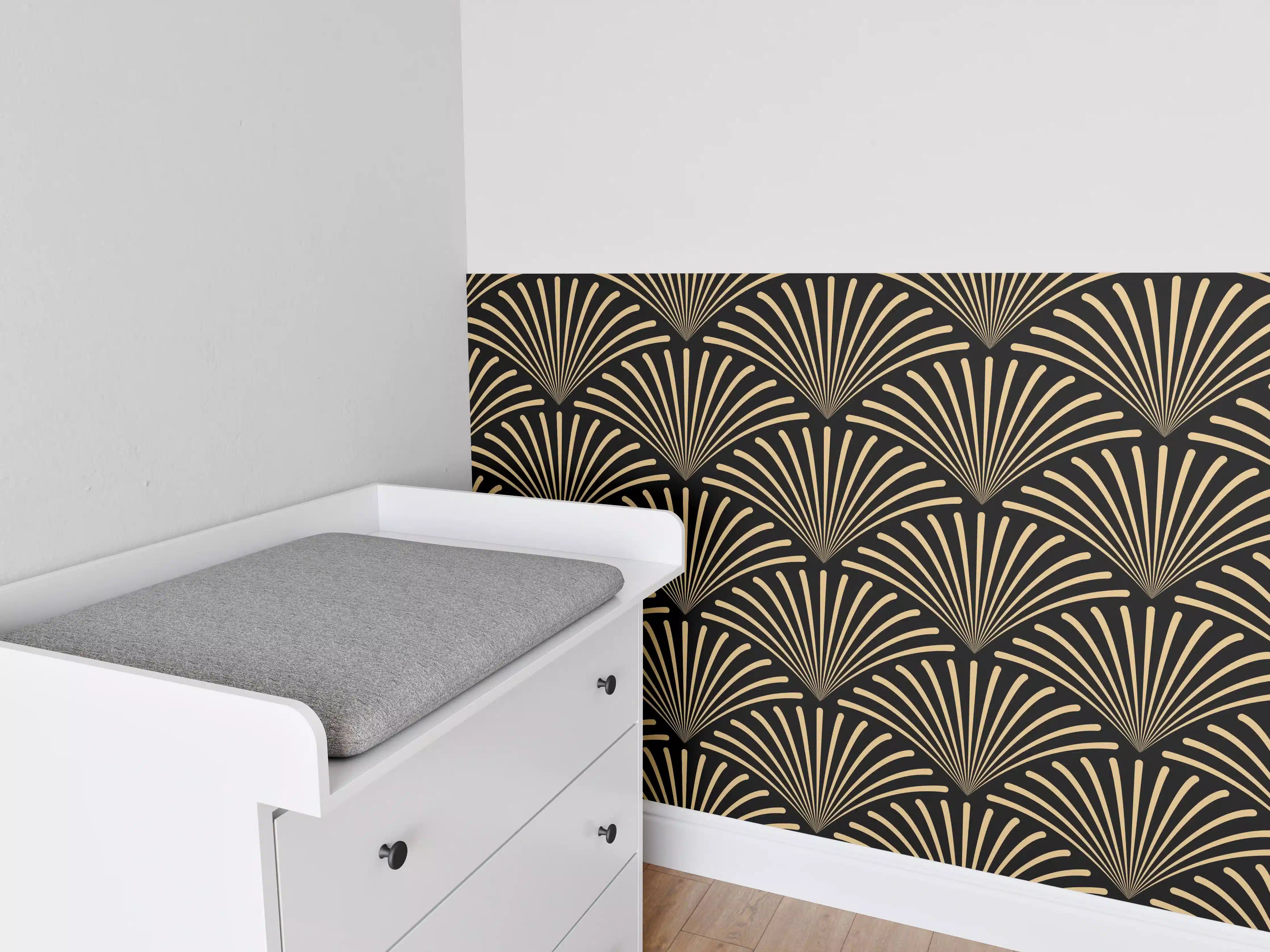 Babyzimmer Wandgestaltung - Schwarz-Goldenes Wellenmuster