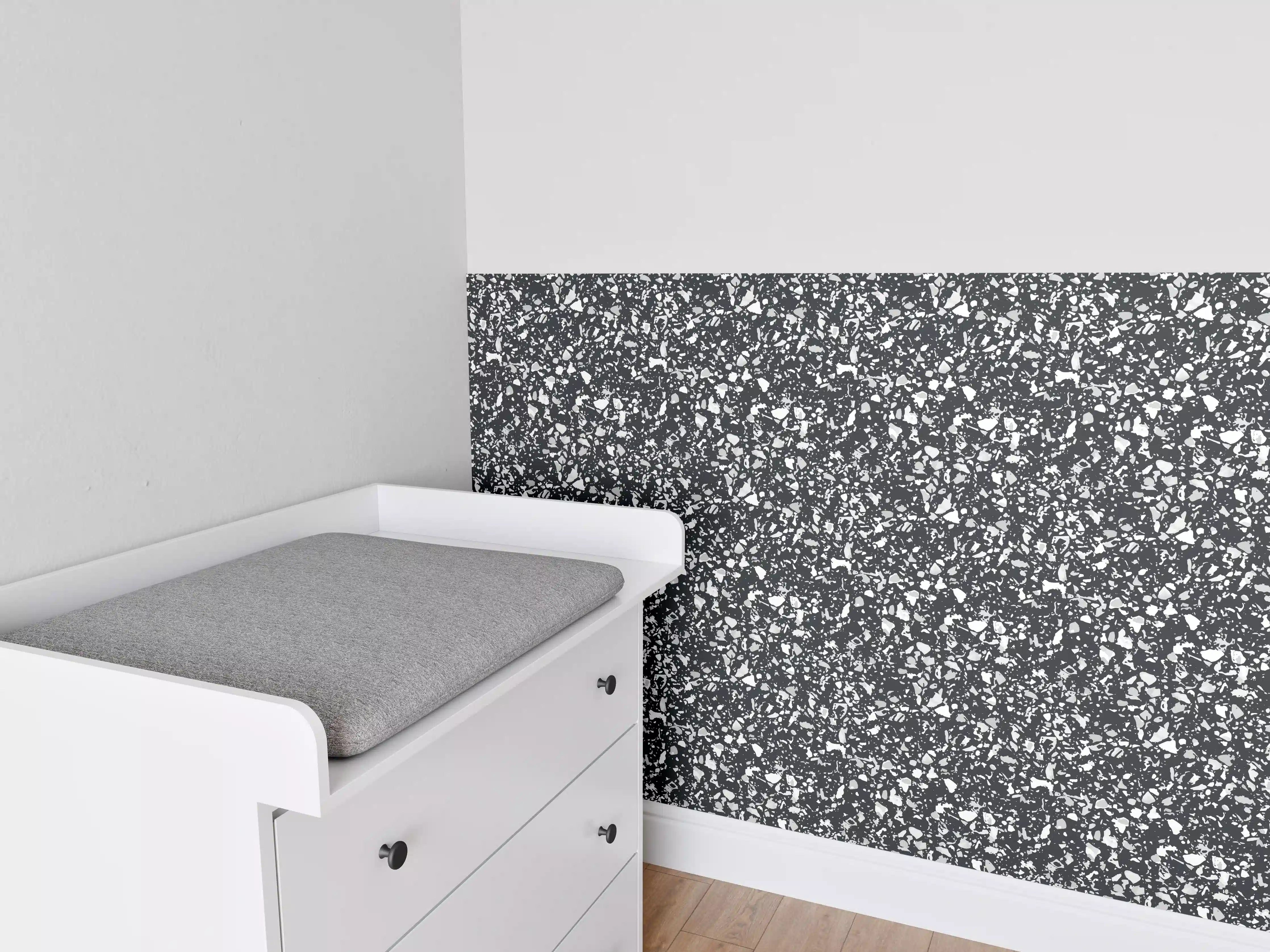 Babyzimmer Wandgestaltung - Schwarze Terrazzo-Optik