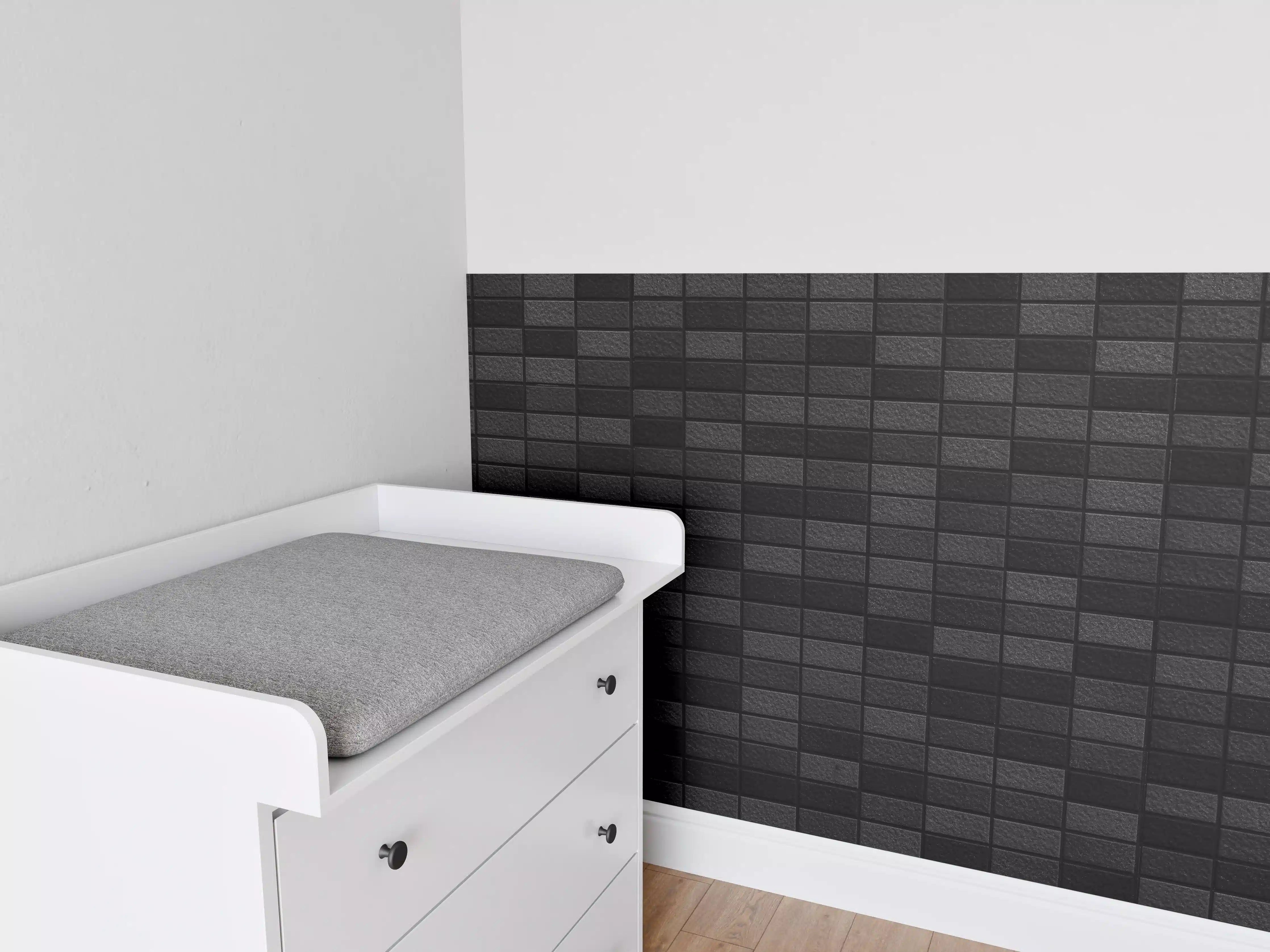 Babyzimmer Wandgestaltung - Schwarze edle Steinfliesen Hintergrund
