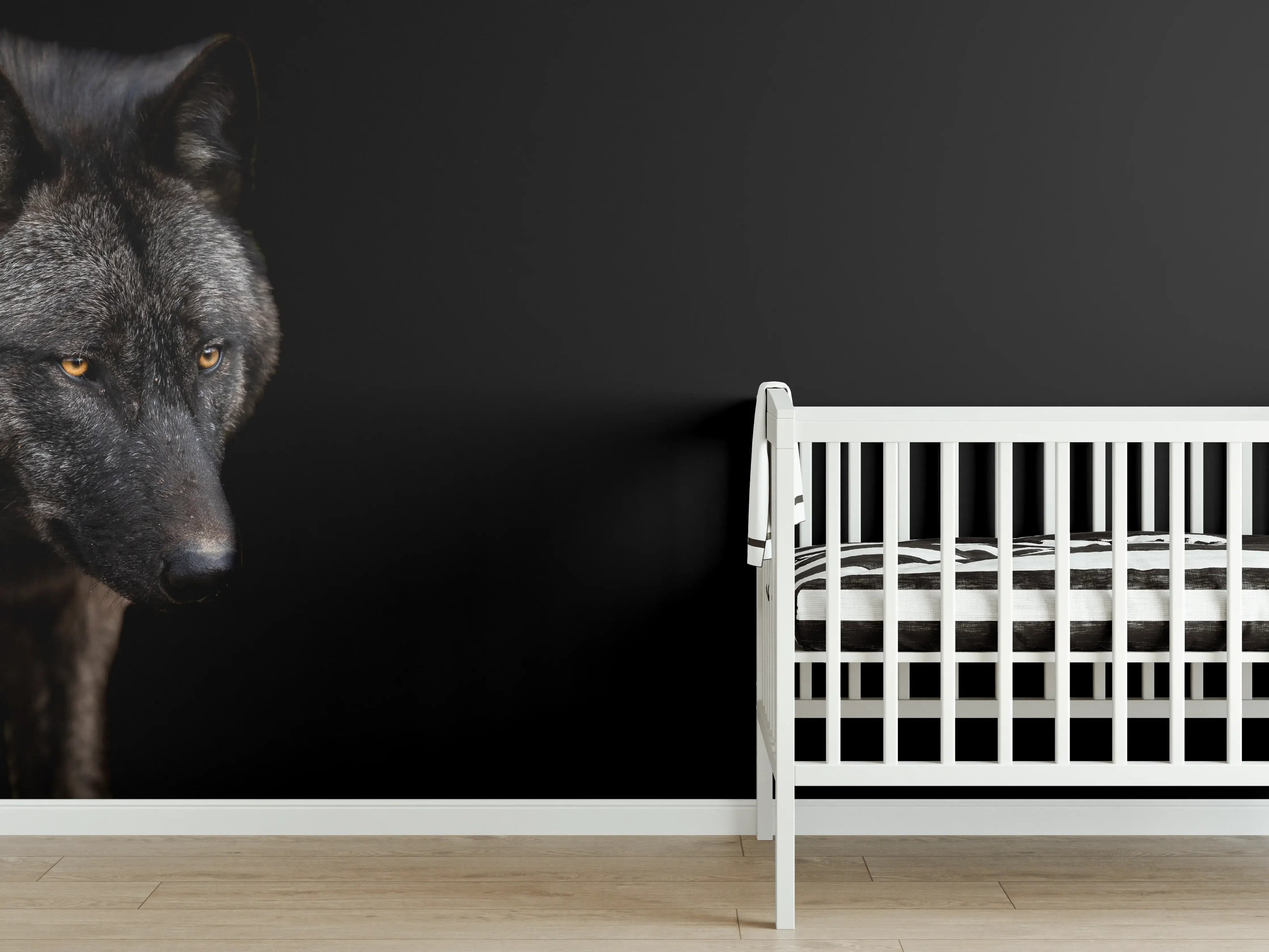 Babyzimmer Wandgestaltung - Schwarzer Wolf auf schwarzem Hintergrund