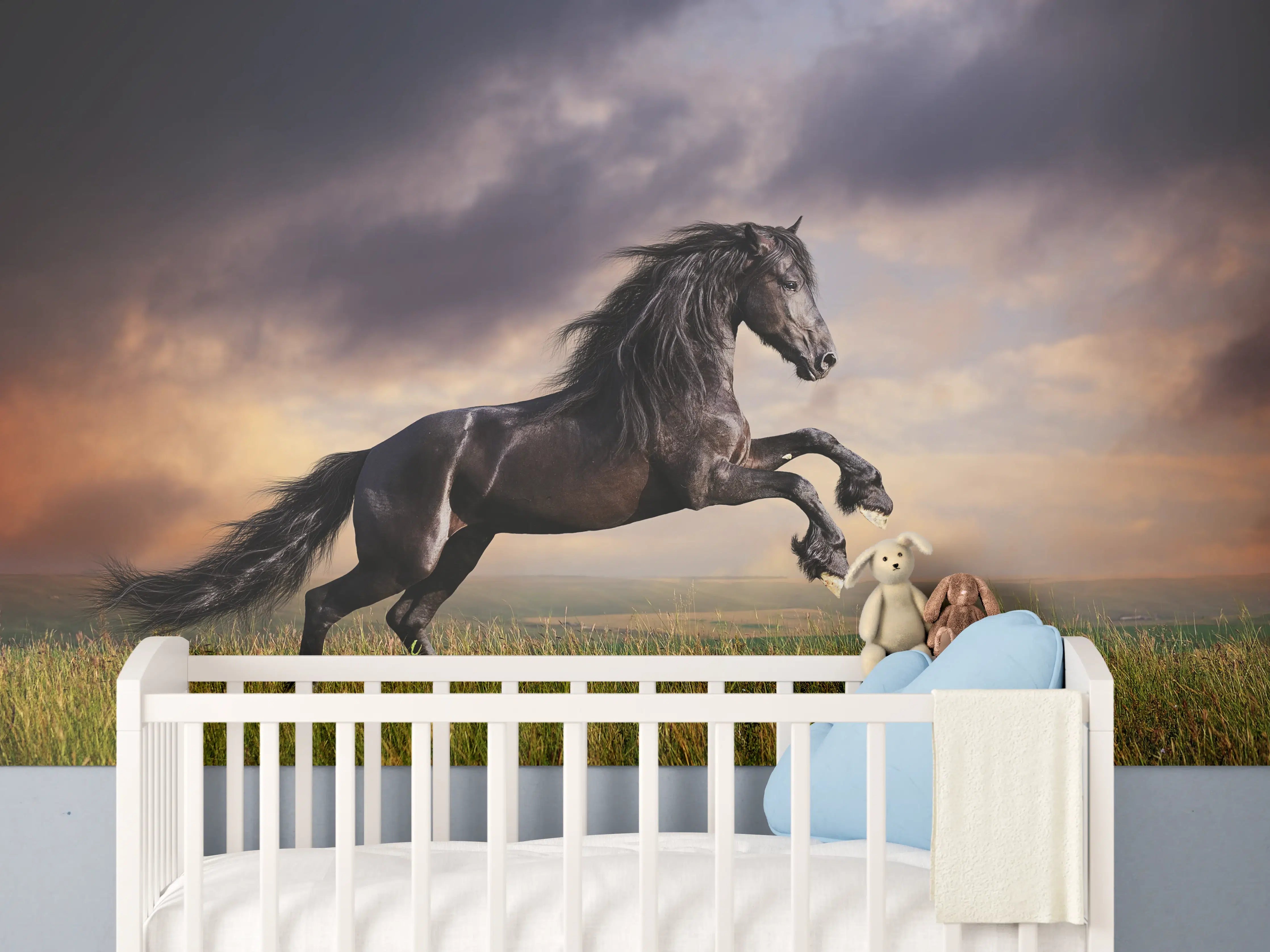 Babyzimmer Wandgestaltung - Schwarzes Friesenpferd Galopp