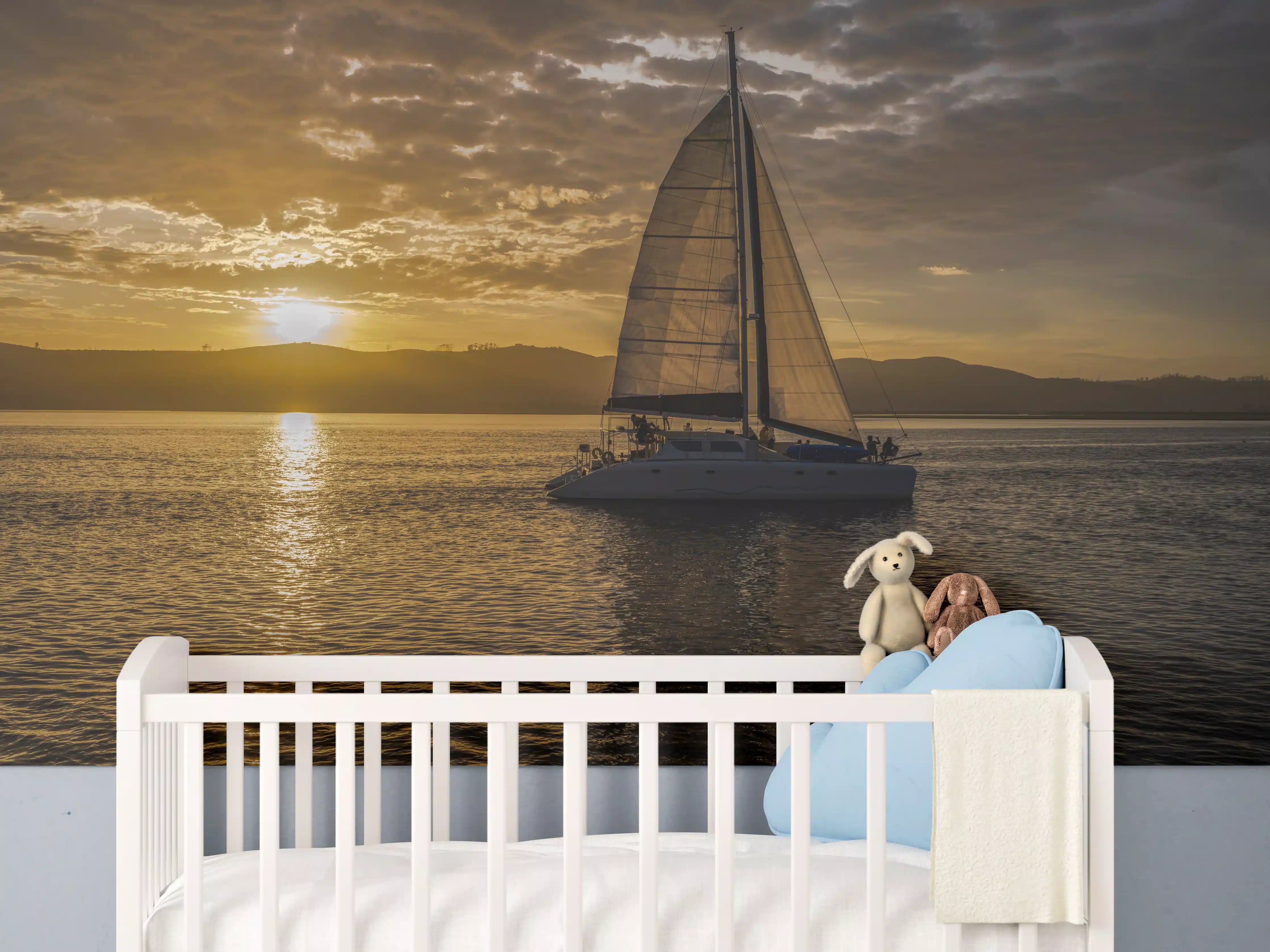 Babyzimmer Wandgestaltung - Segelboot bei Sonnenuntergang in der Lagune von Knysna