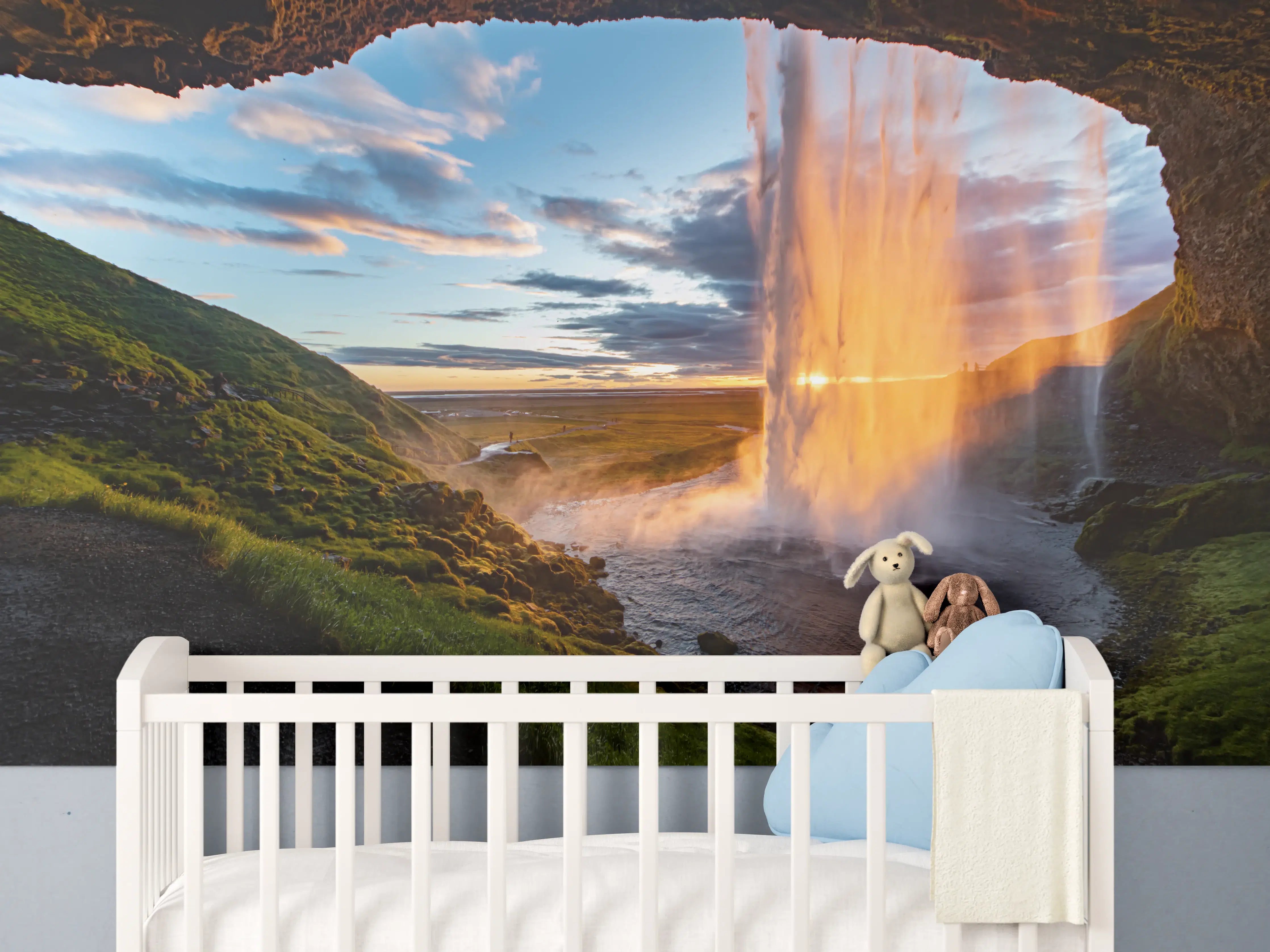Babyzimmer Wandgestaltung - Seljalandsfoss Wasserfall in Island bei Sonnenuntergang