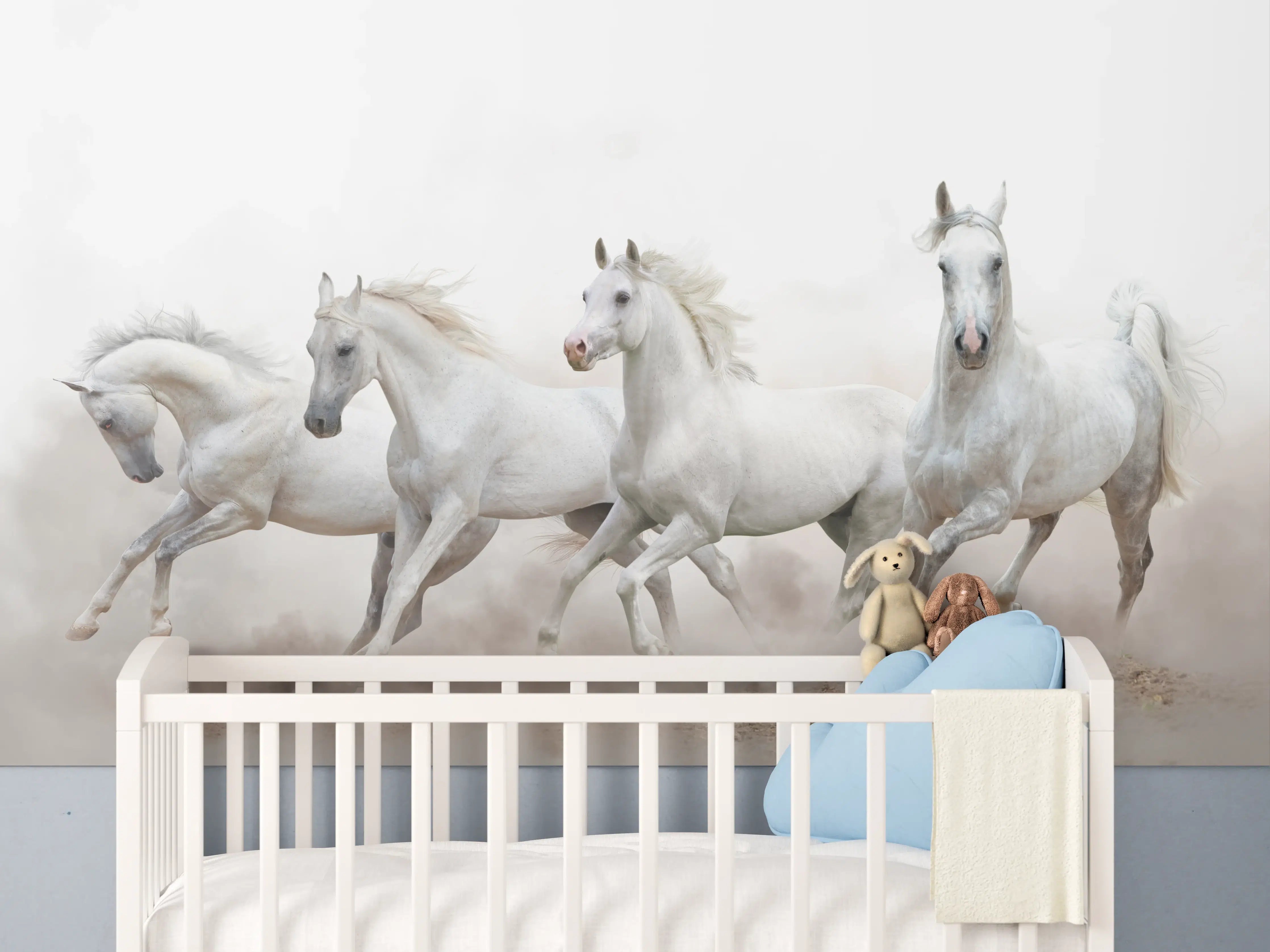 Babyzimmer Wandgestaltung - Silbergraue Hengste in Fluss