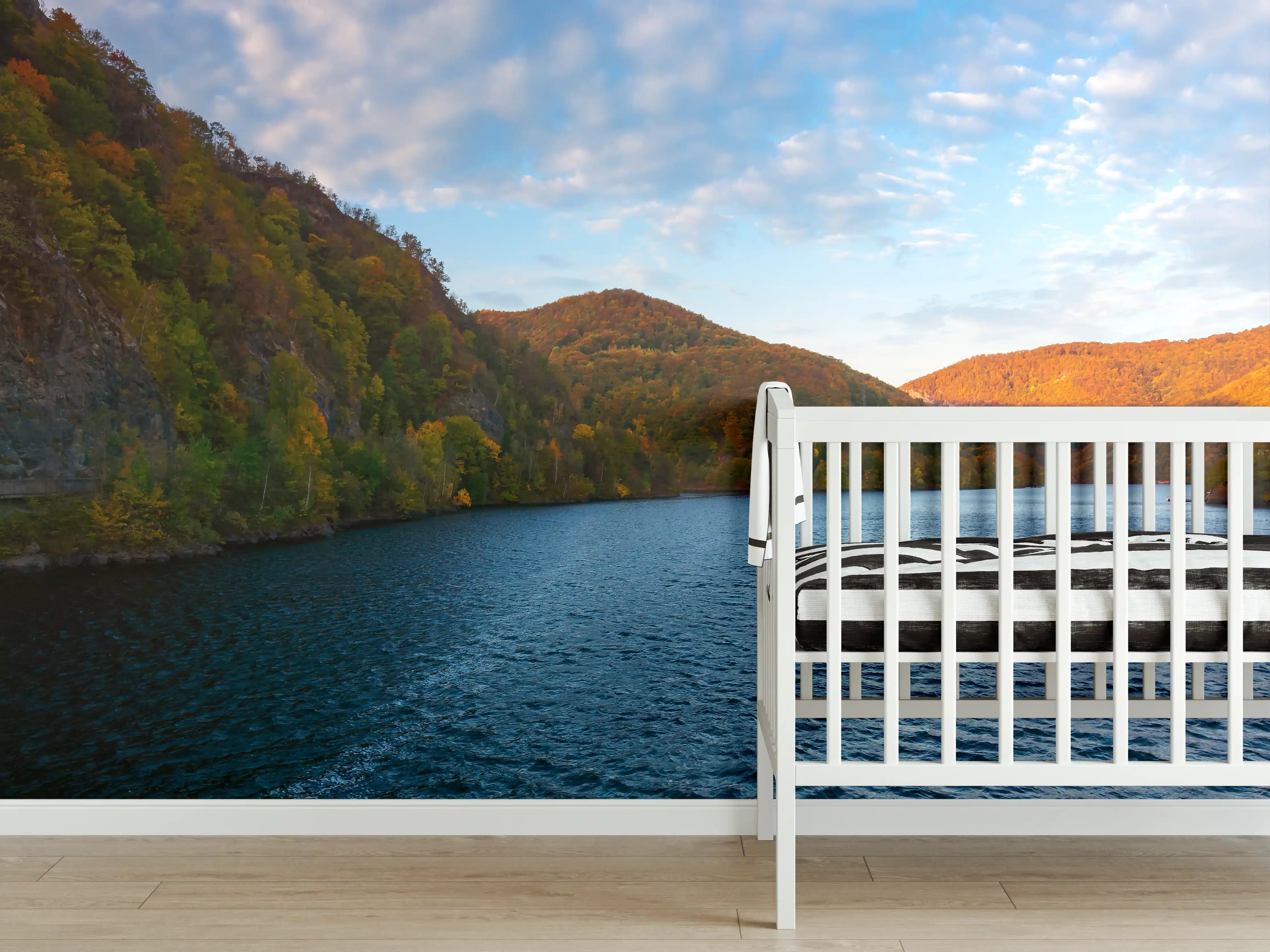 Babyzimmer Wandgestaltung - Silberne Abendspiegel