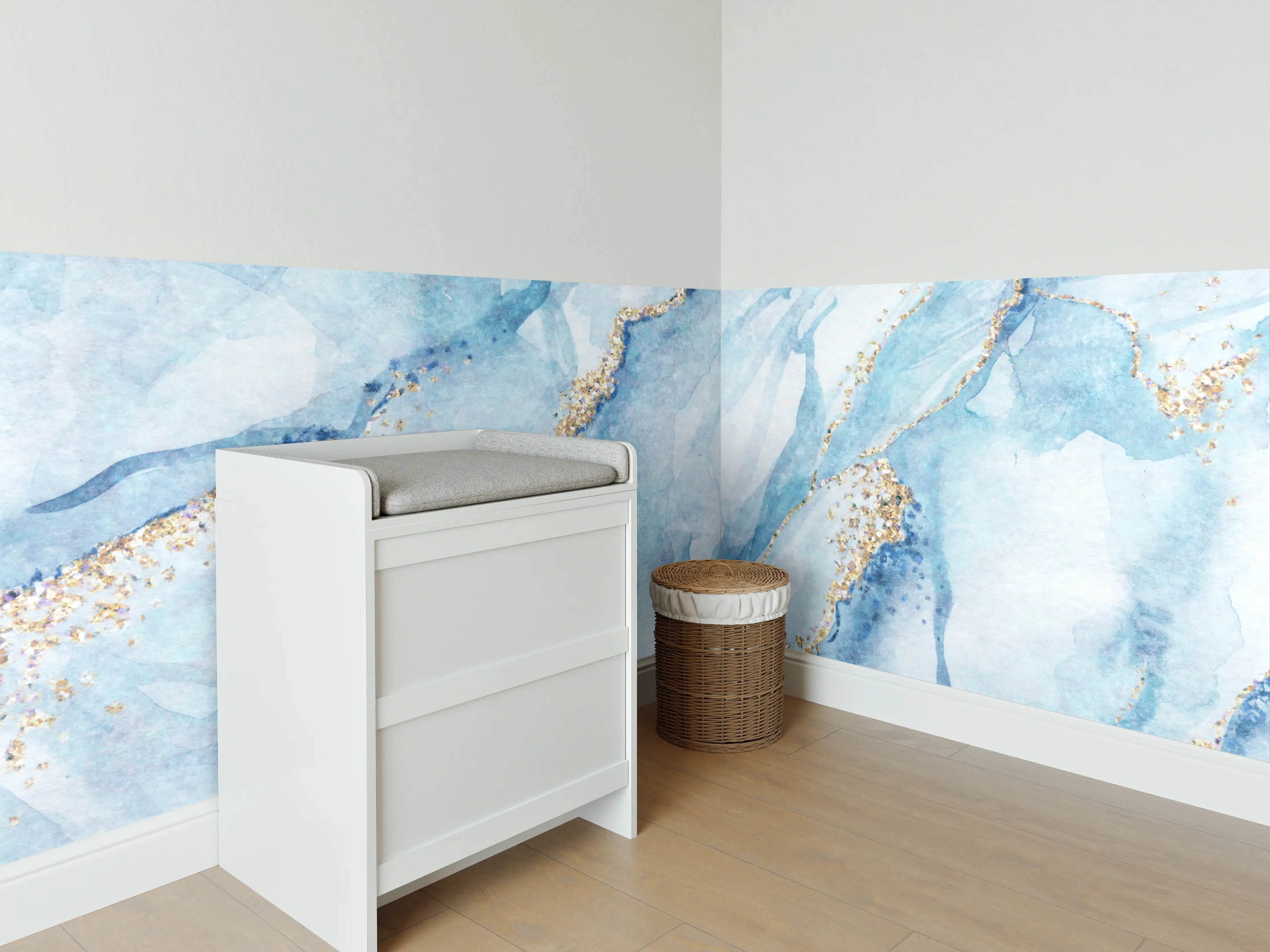 Babyzimmer Wandgestaltung - Silberner Marmor mit Goldschimmer