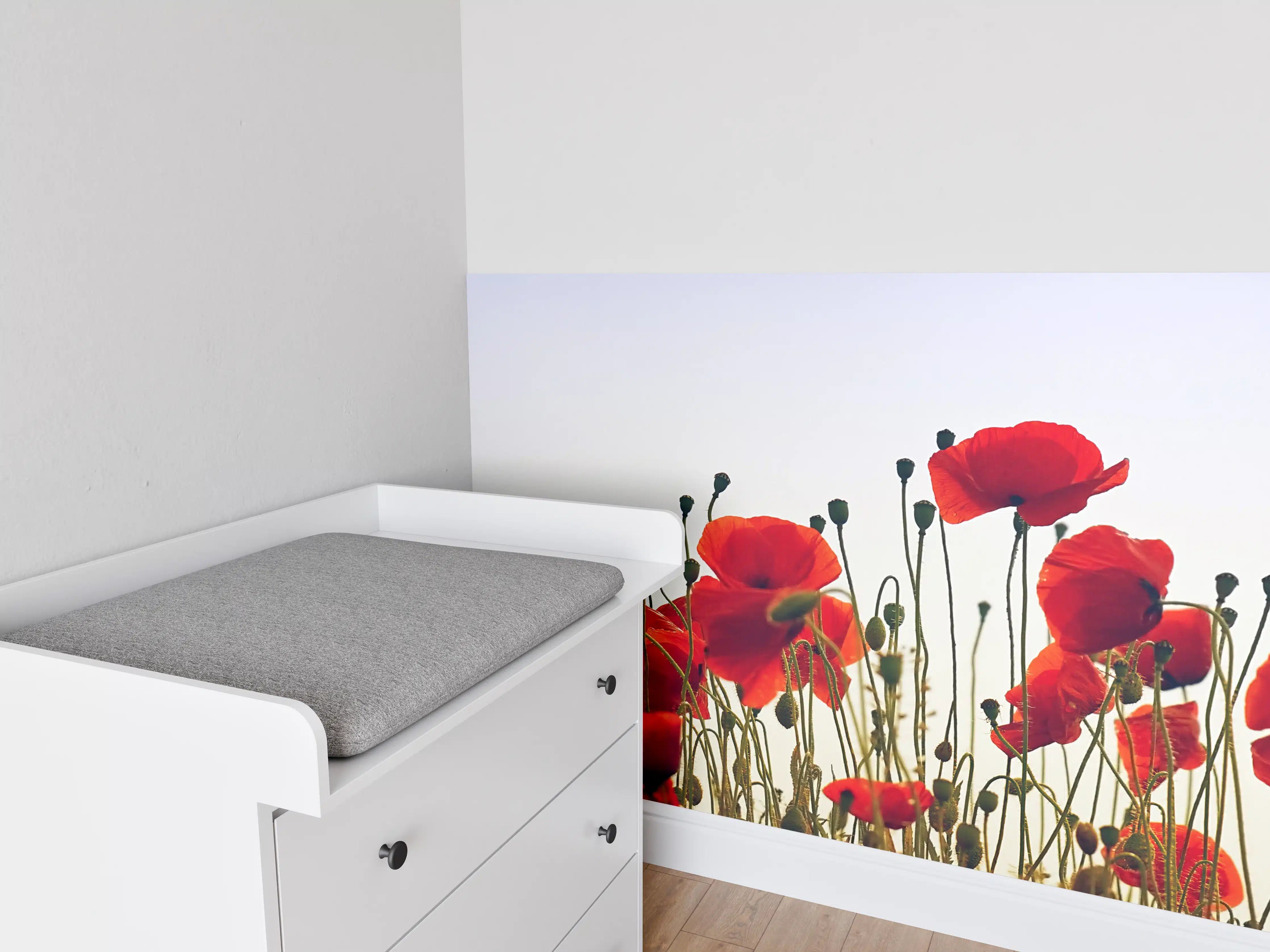 Babyzimmer Wandgestaltung - Silbrige Mohnblumen im Sonnenstrahl