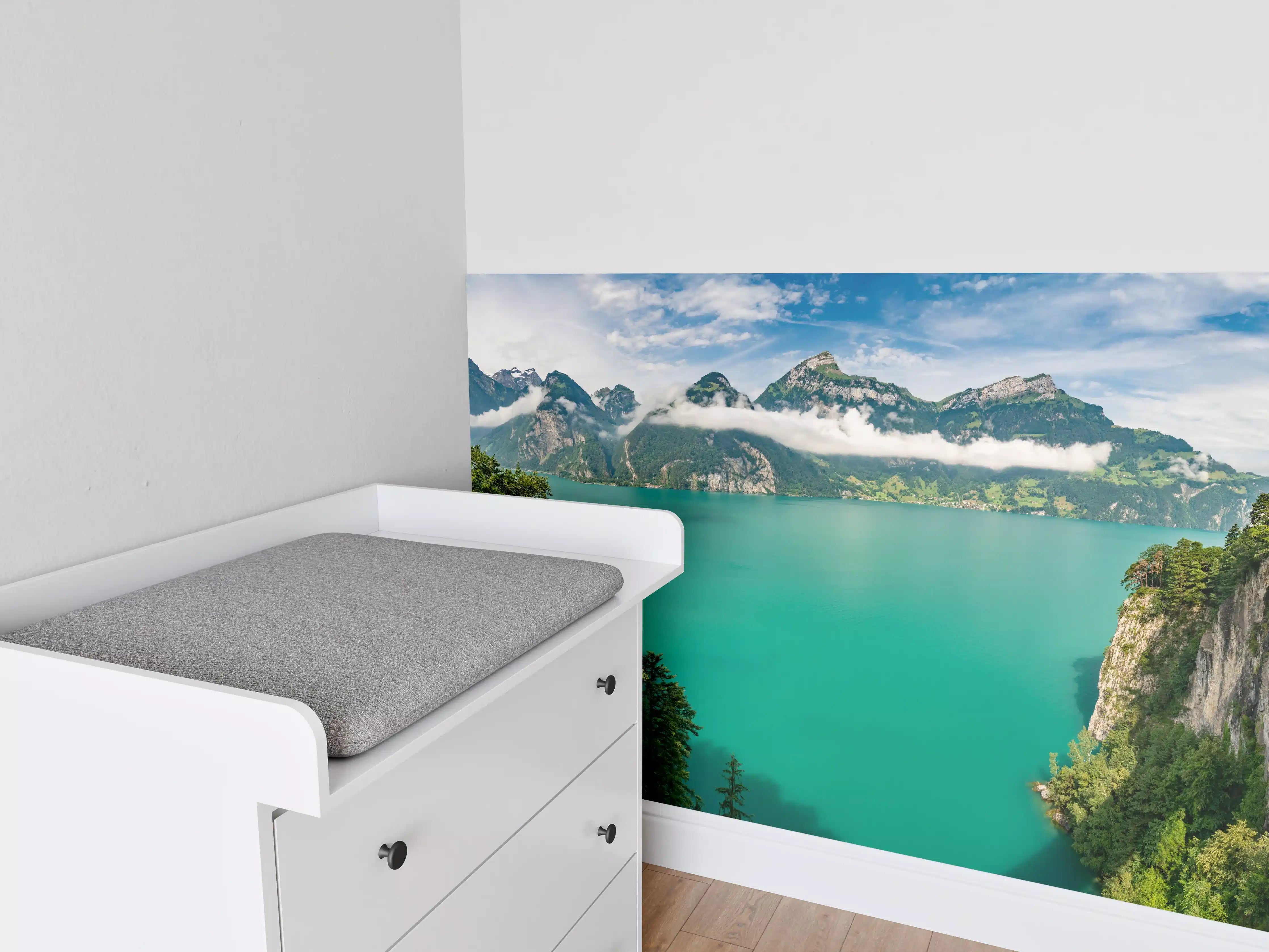 Babyzimmer Wandgestaltung - Sommeralpen im Blick- Schweiz