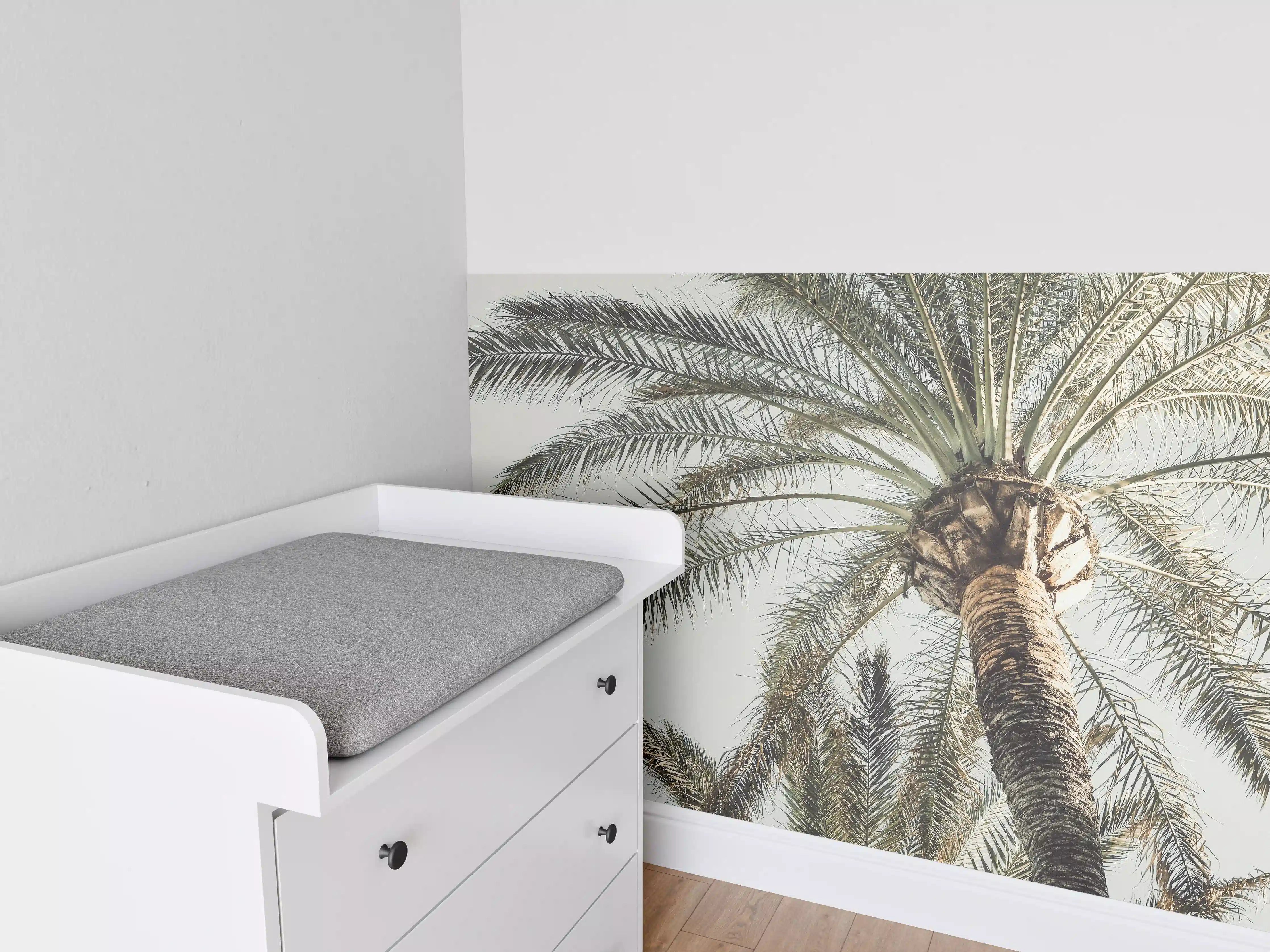Babyzimmer Wandgestaltung - Sommerliche Palme 