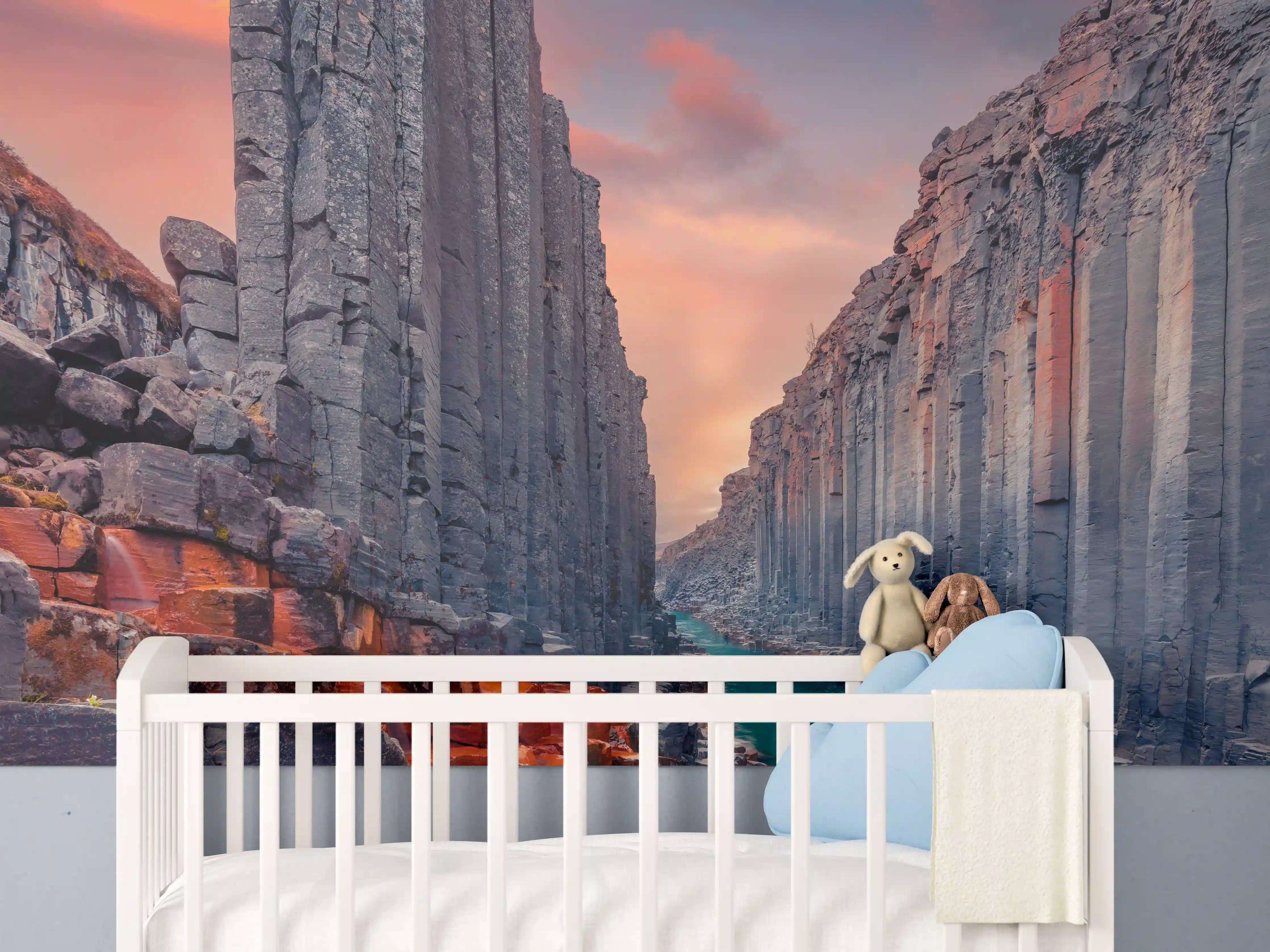 Babyzimmer Wandgestaltung - Sommerlicher Sonnenaufgang - Studlagil-Schlucht