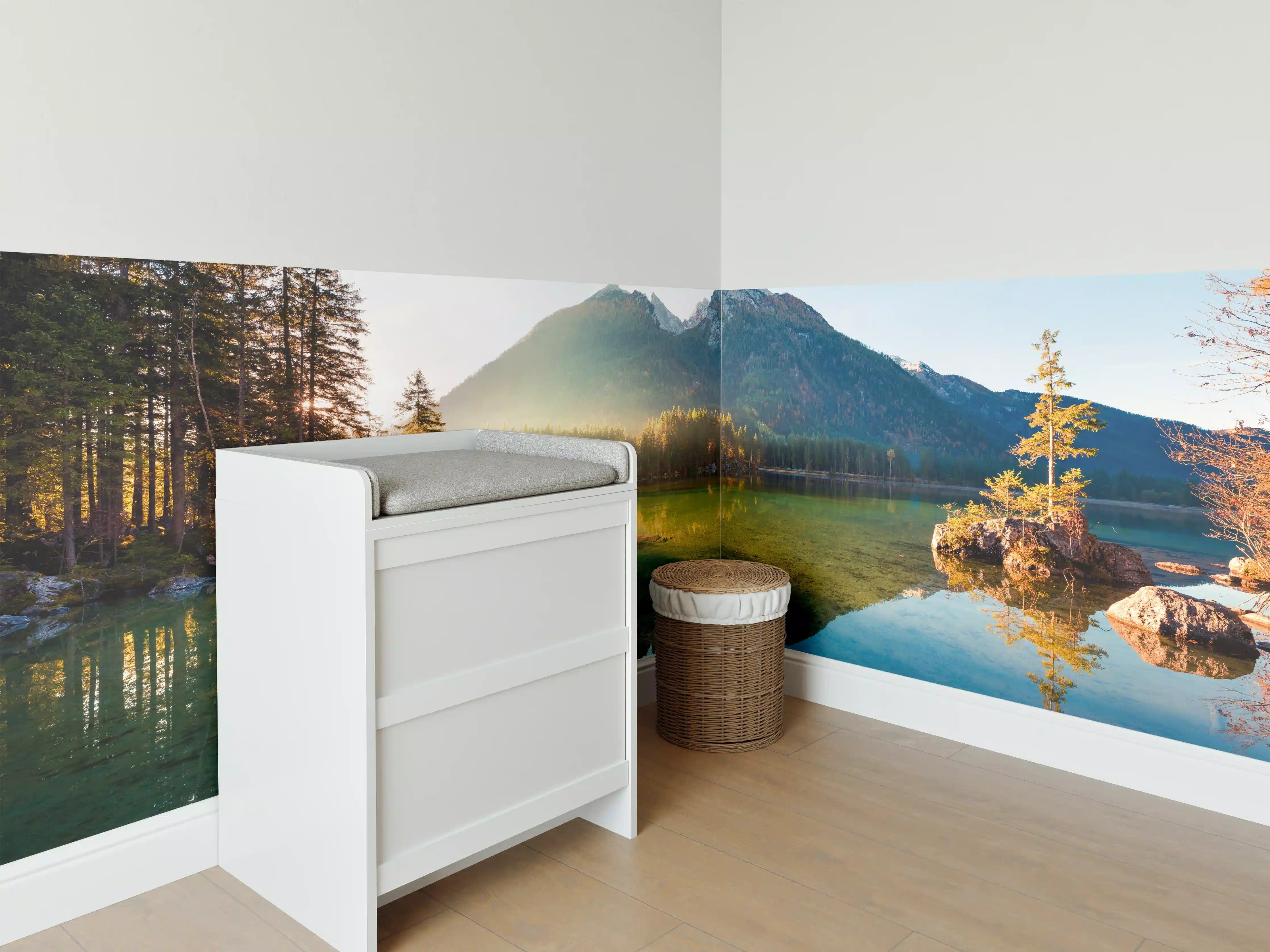 Babyzimmer Wandgestaltung - Sonnenaufgang am Hintersee