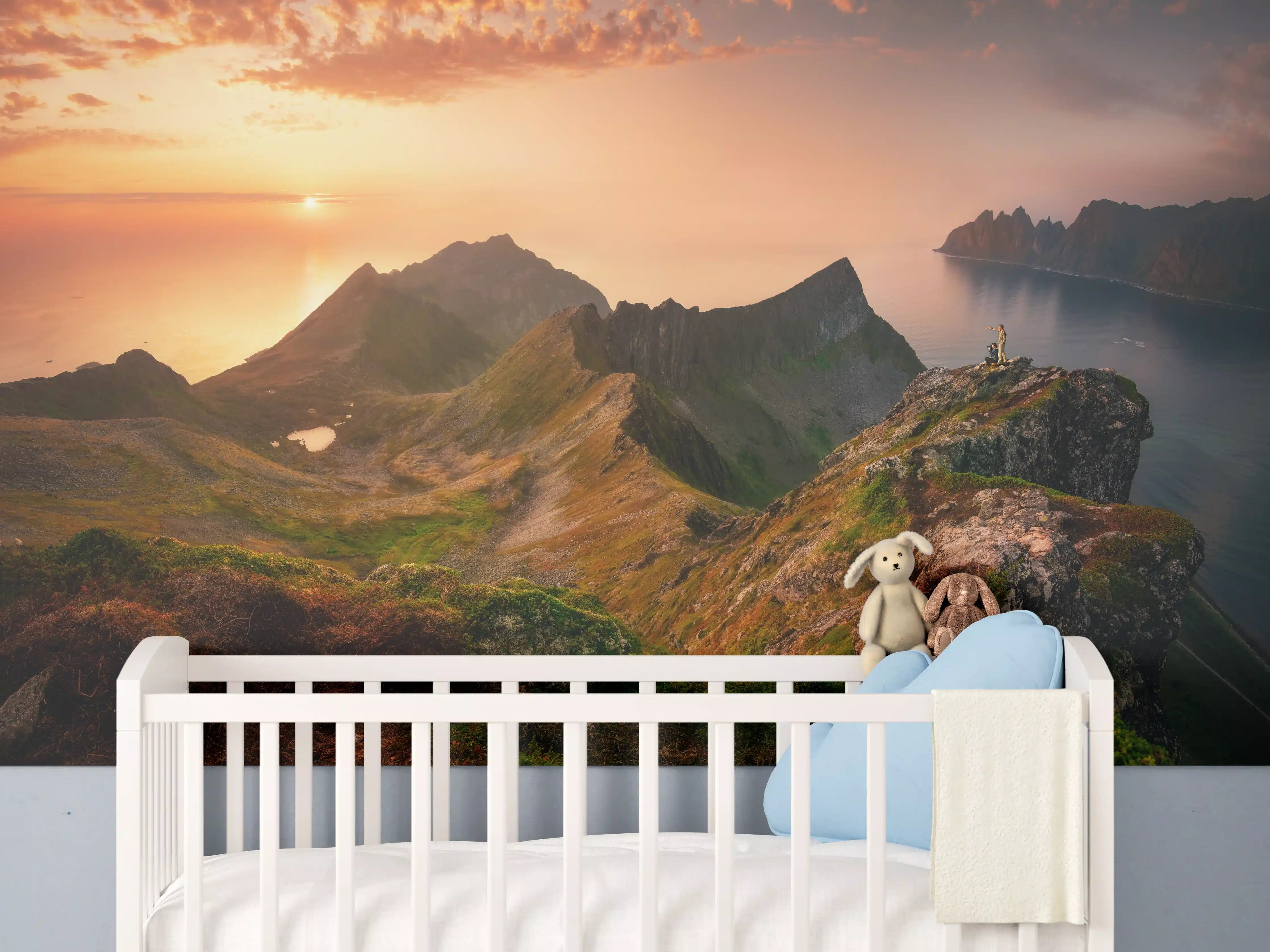 Babyzimmer Wandgestaltung - Sonnenuntergang auf der Insel Senja