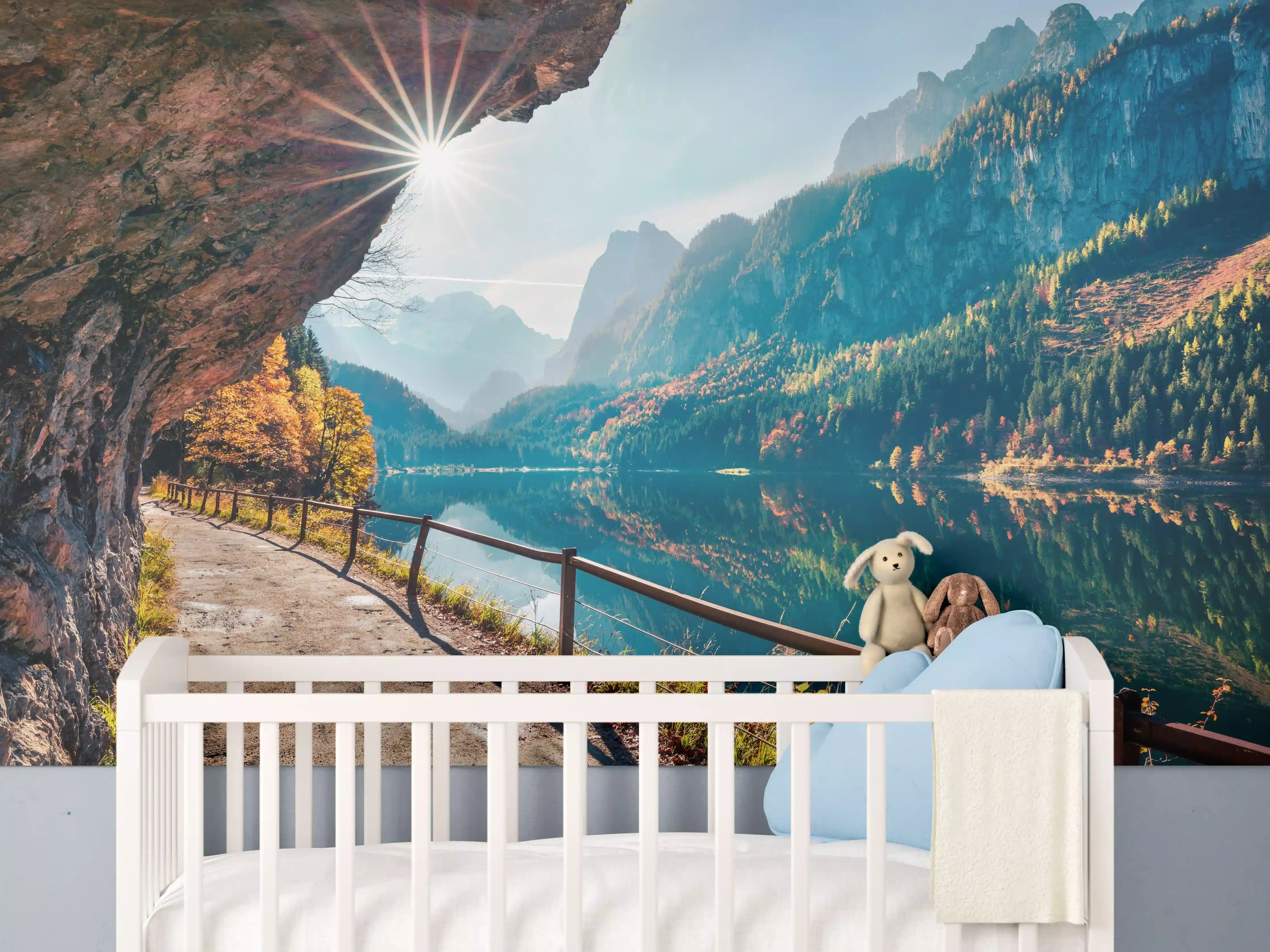 Babyzimmer Wandgestaltung - Sonnige Herbstszene am Gosausee