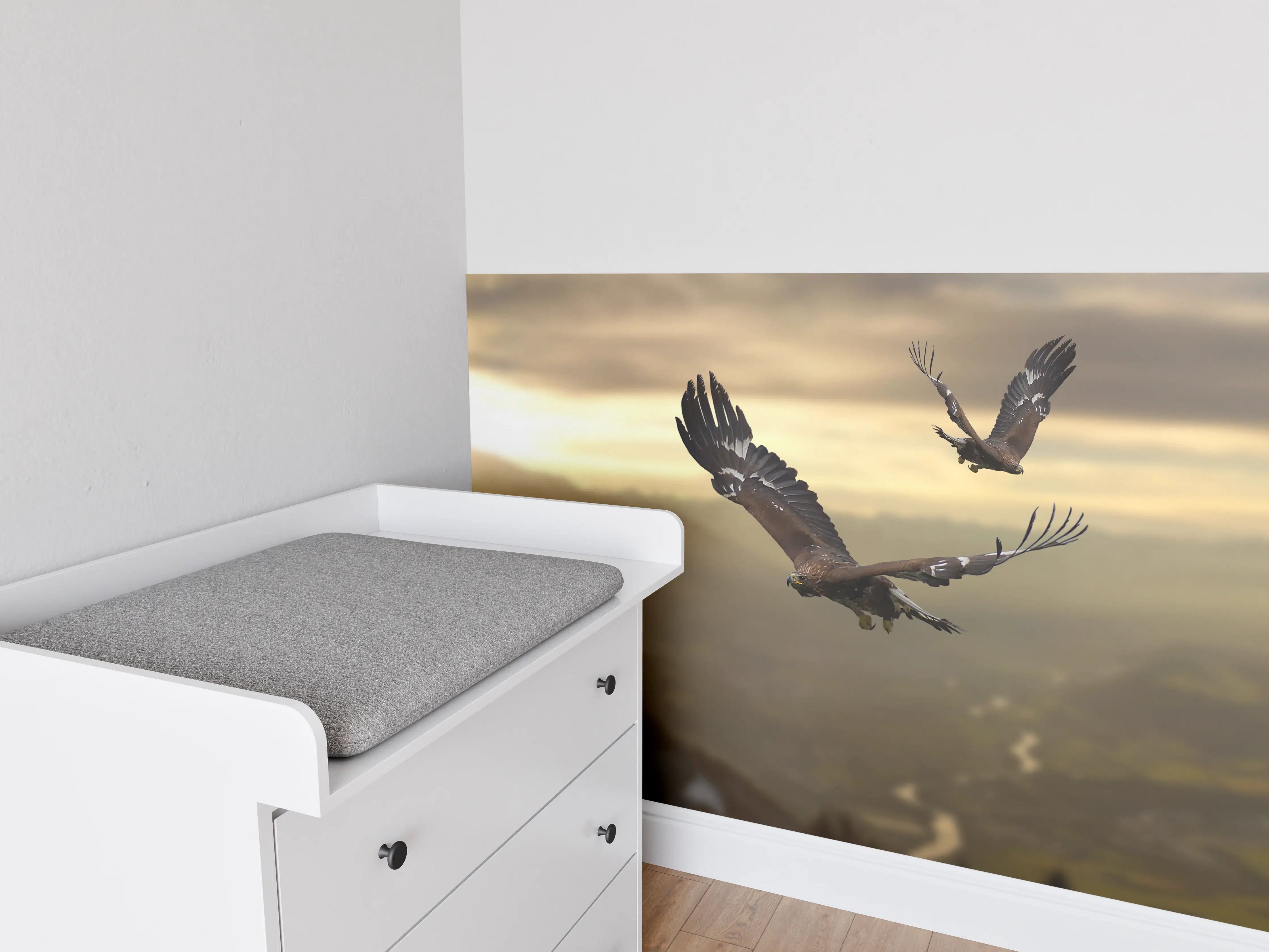 Babyzimmer Wandgestaltung - Steinadler an den Alpen