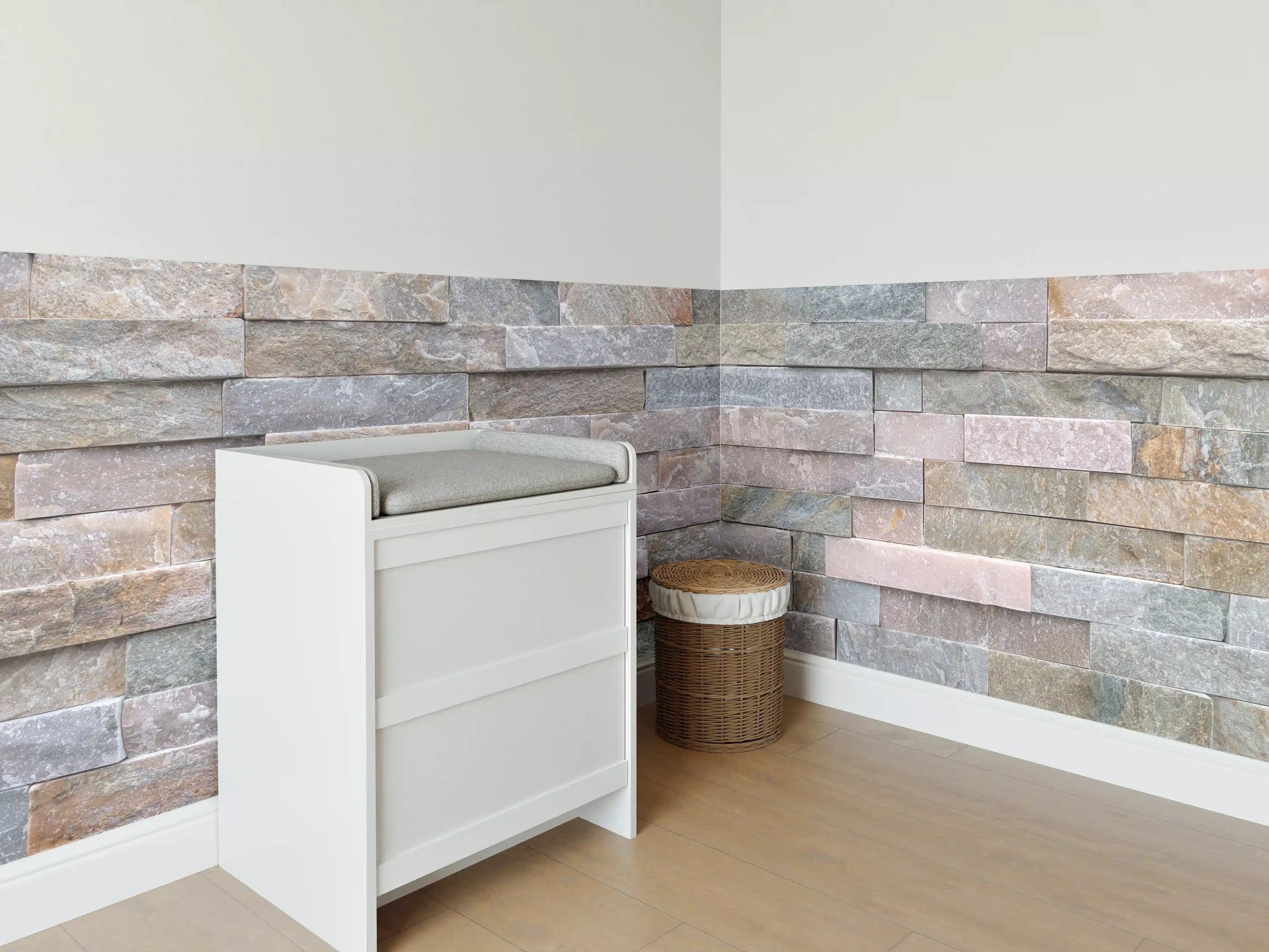 Babyzimmer Wandgestaltung - Steinwand aus groben