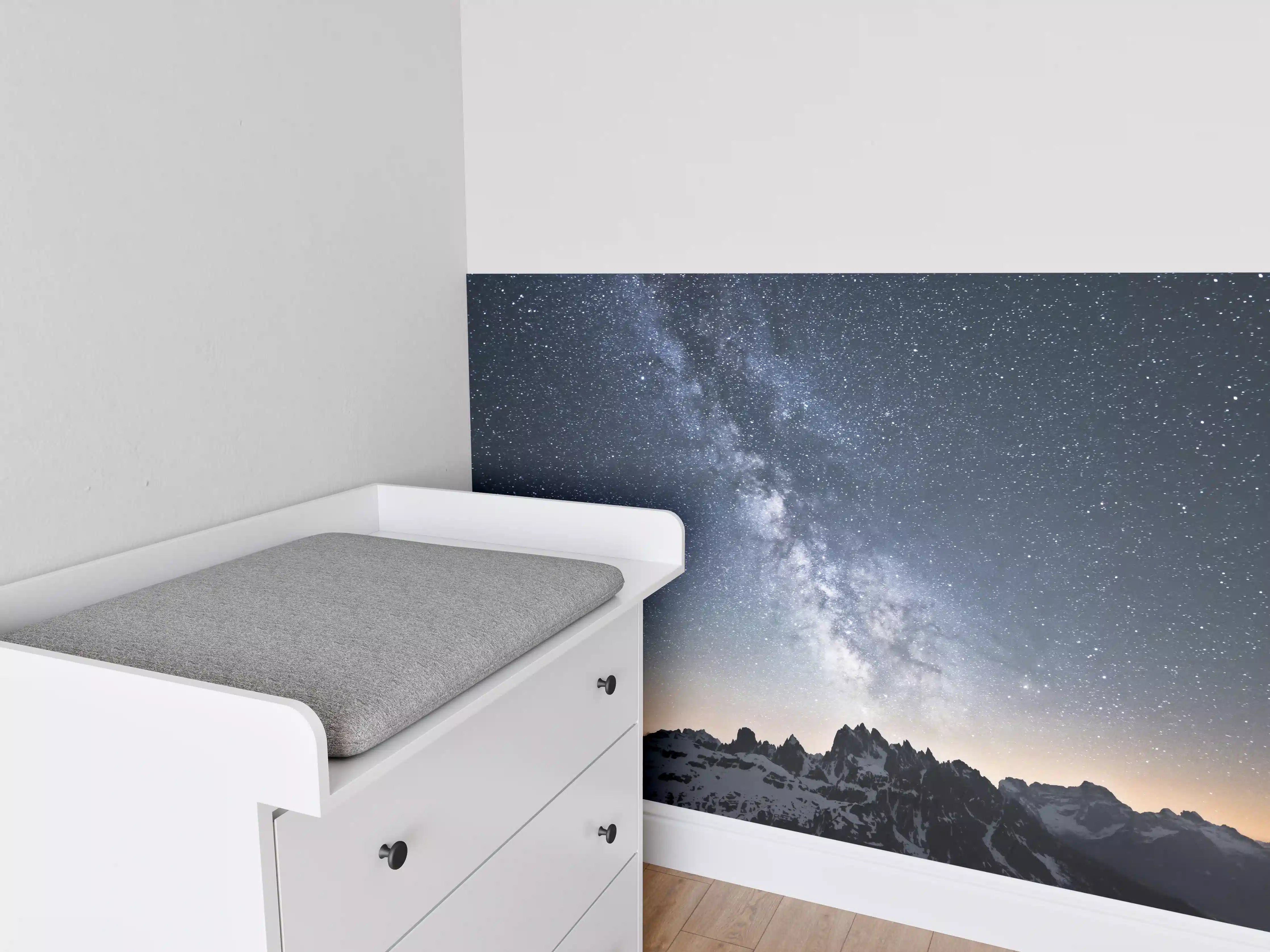 Babyzimmer Wandgestaltung - Sterne über Schneebergen