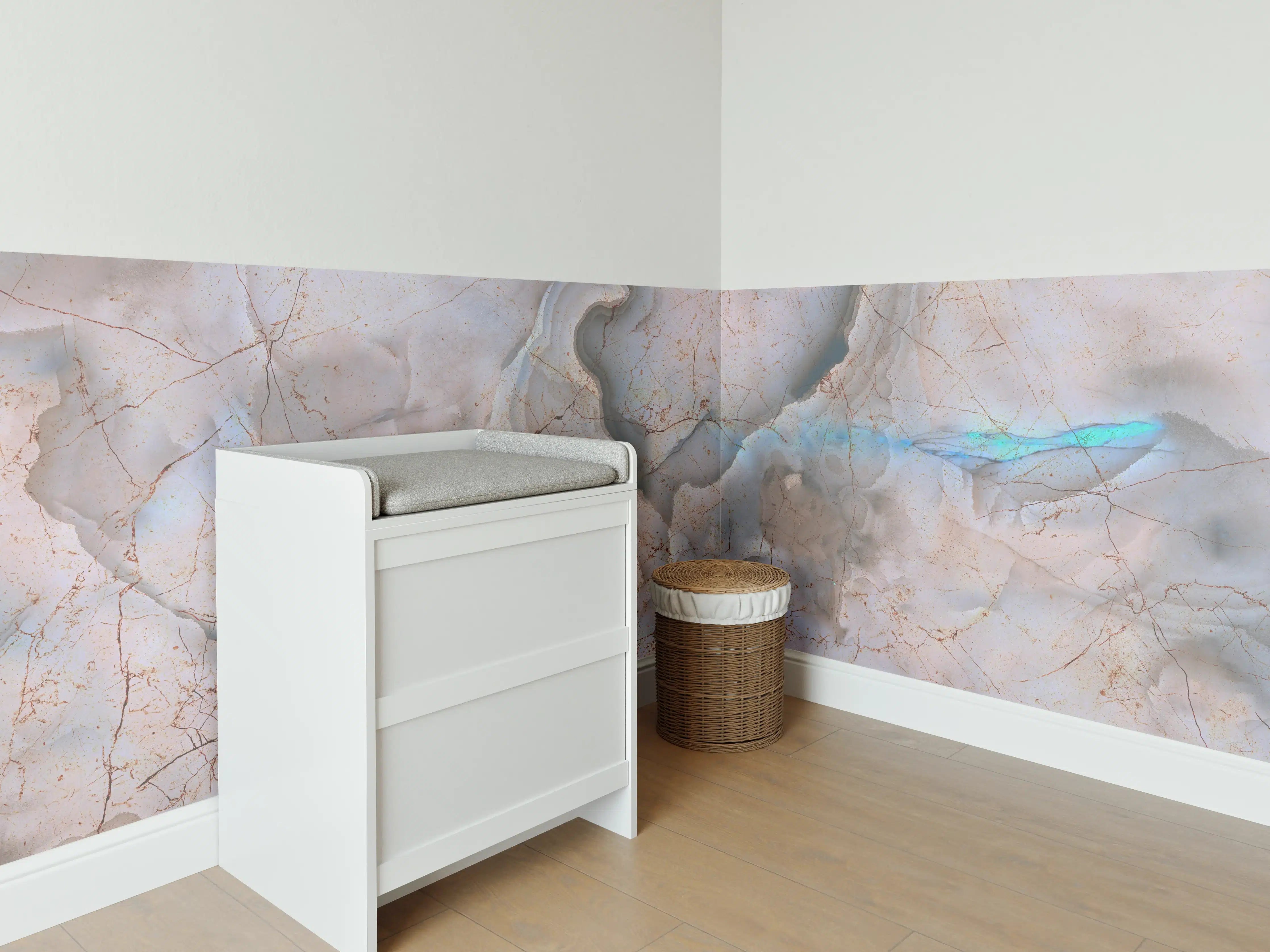 Babyzimmer Wandgestaltung - Stilvolle Marmor Mischung