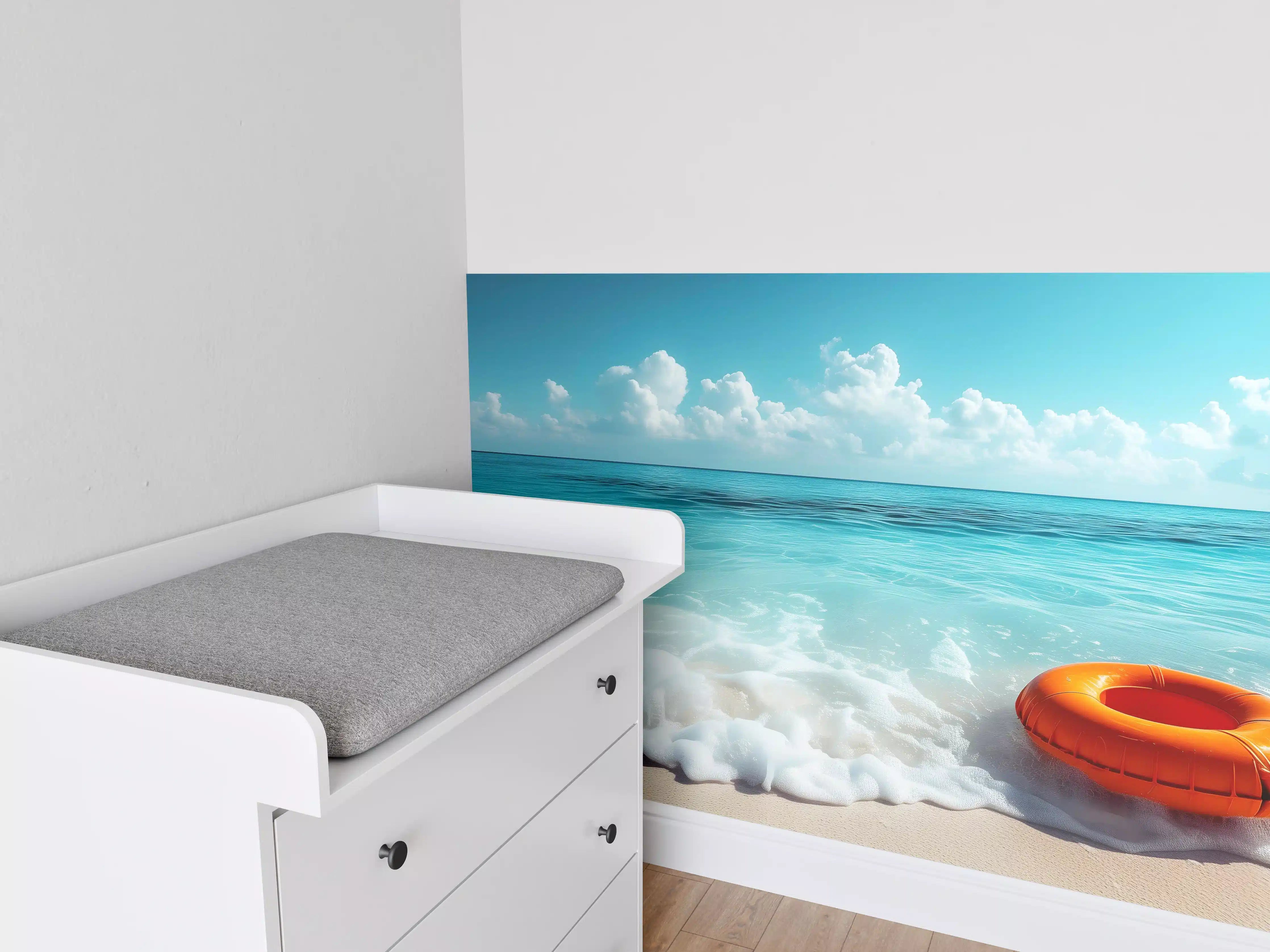 Babyzimmer Wandgestaltung - Strand mit orangefarbener Schwimmringe