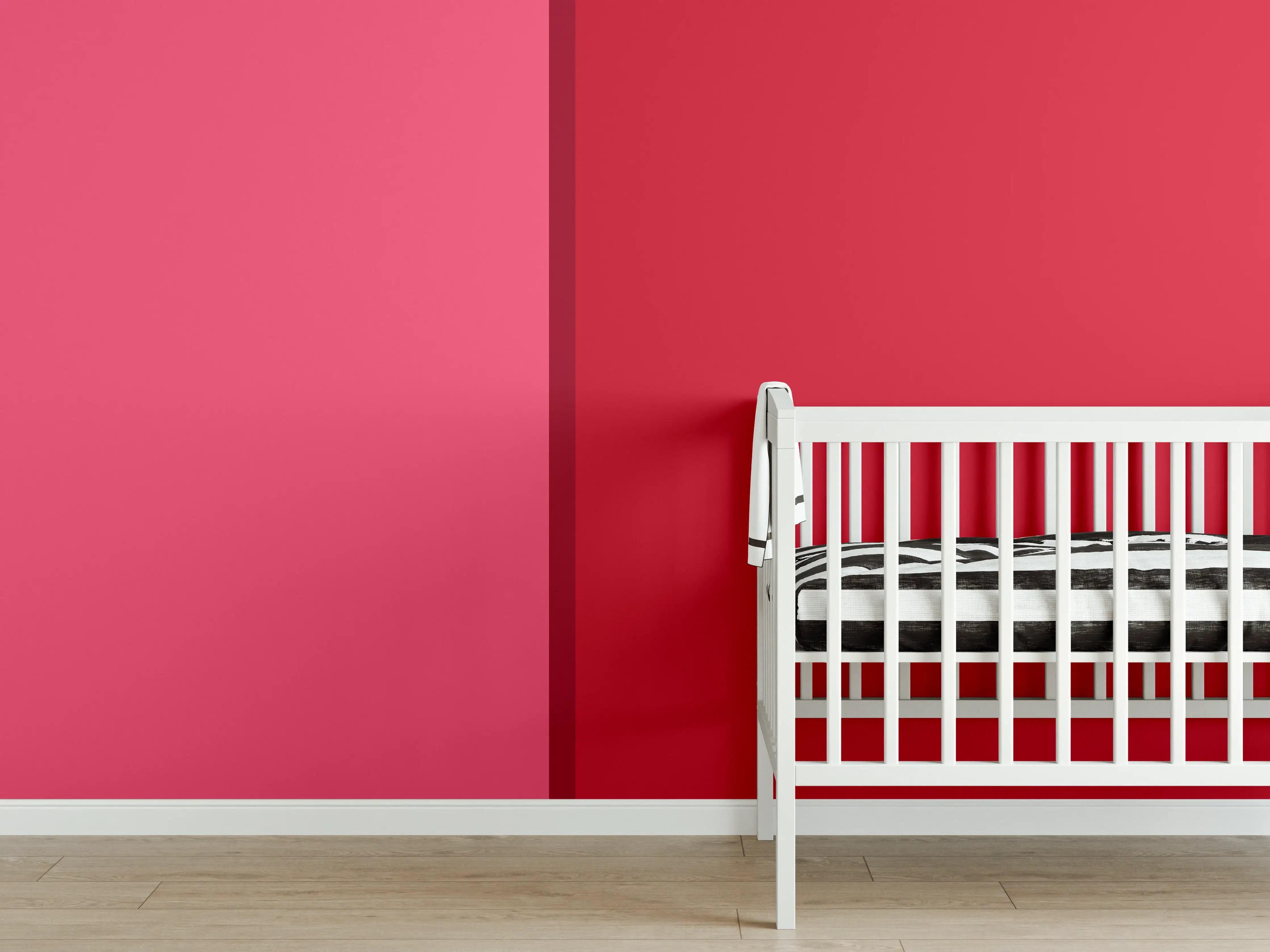 Babyzimmer Wandgestaltung - The Reds - Easy Vertikal - Pommagranate