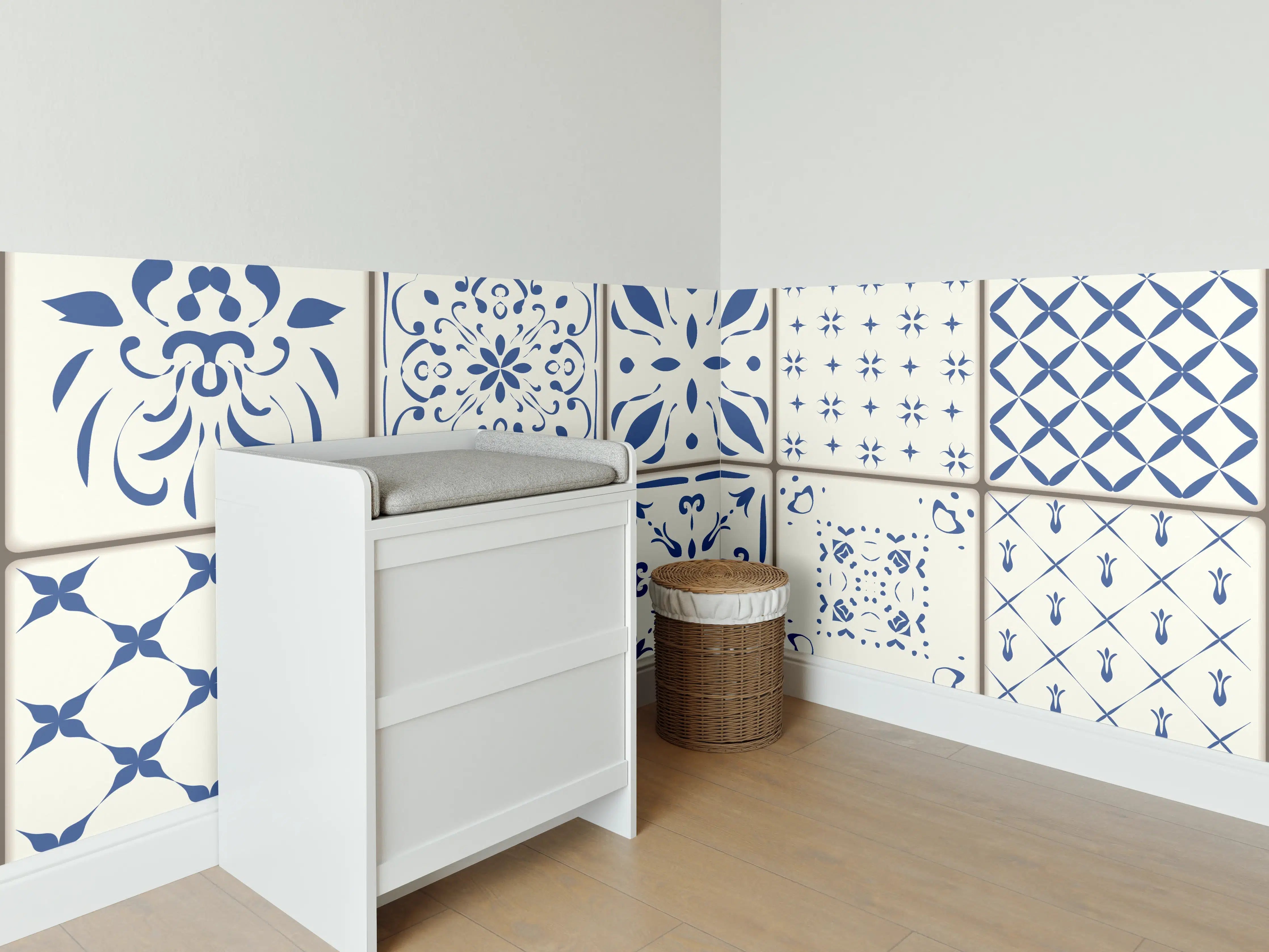 Babyzimmer Wandgestaltung - Traditionelle Blau-Weiß Fliesenmuster