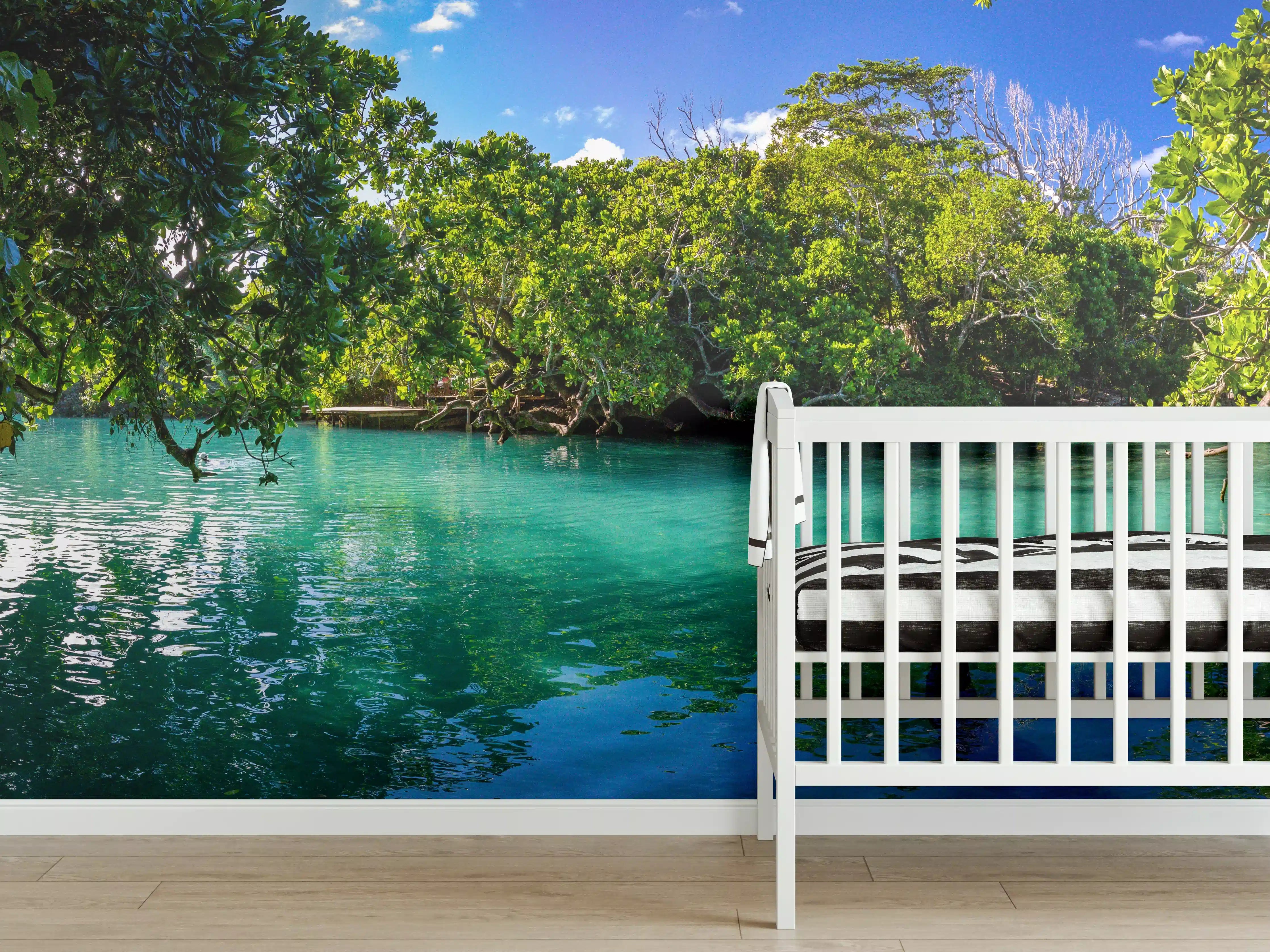 Babyzimmer Wandgestaltung - Traumhafter See im Wald - Indonesien