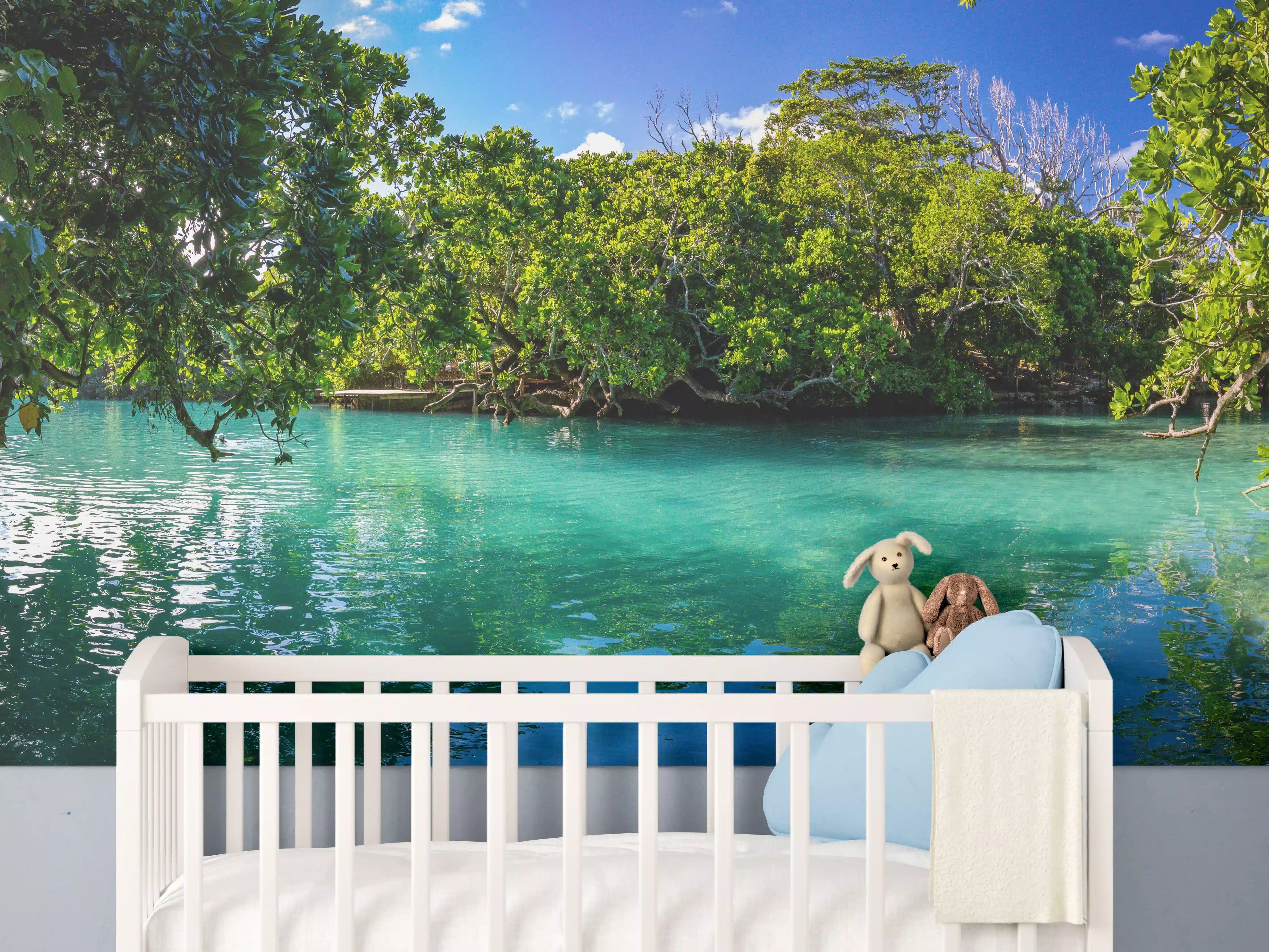 Babyzimmer Wandgestaltung - Traumhafter See im Wald - Indonesien