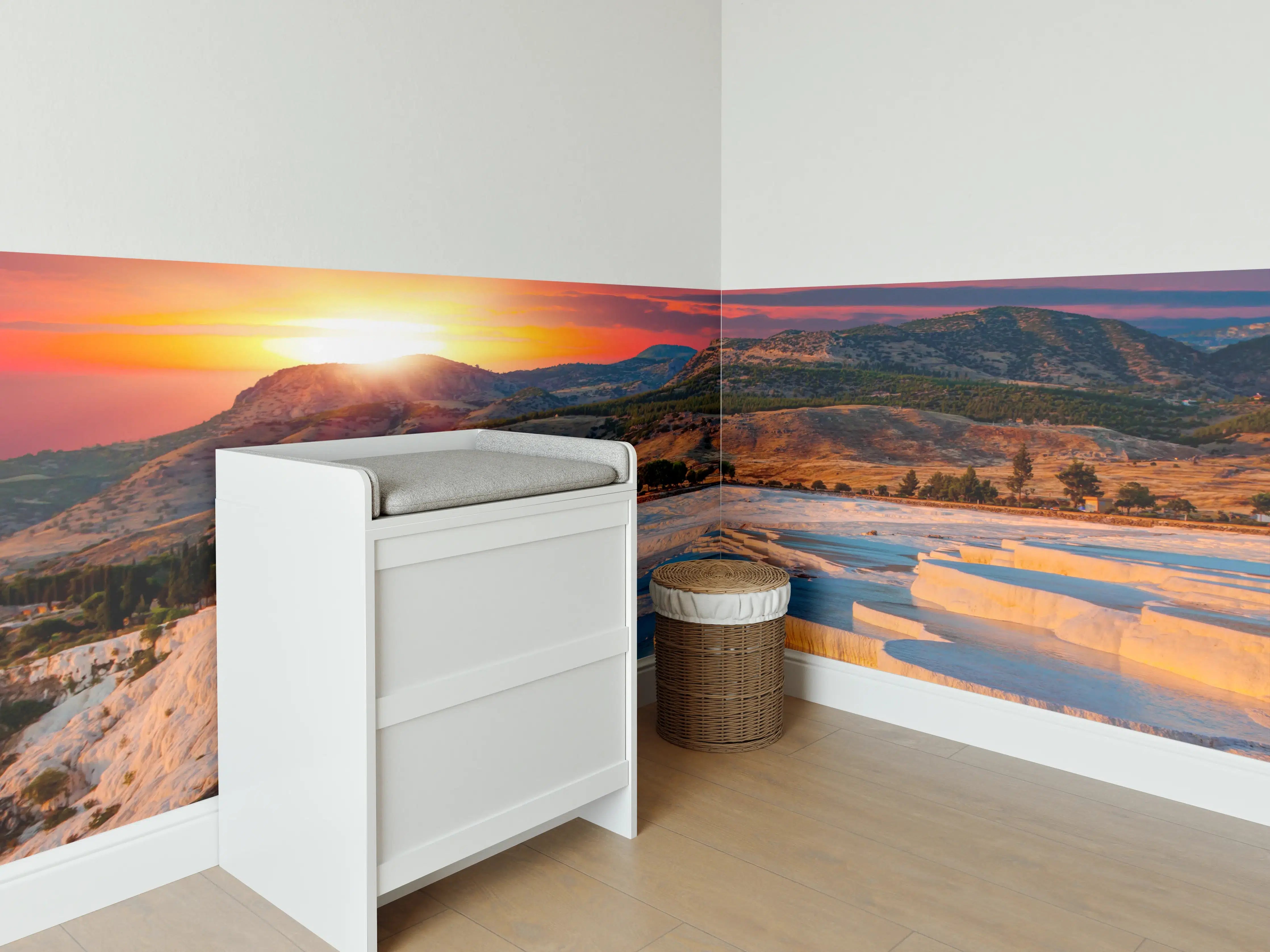 Babyzimmer Wandgestaltung - Travertinbecken in Pamukkale am Abend