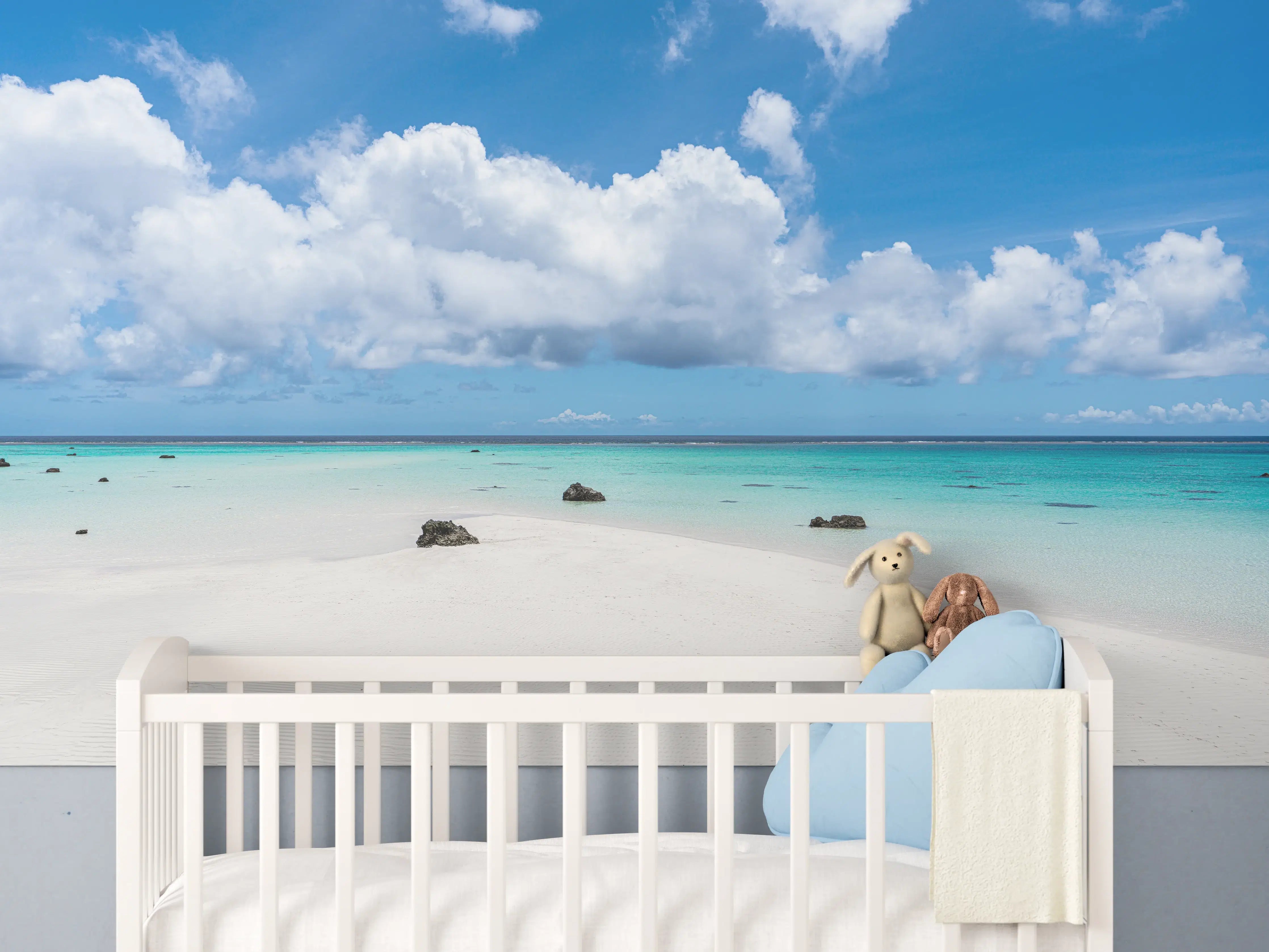 Babyzimmer Wandgestaltung - Tropischer Strand mit klarem Wasser