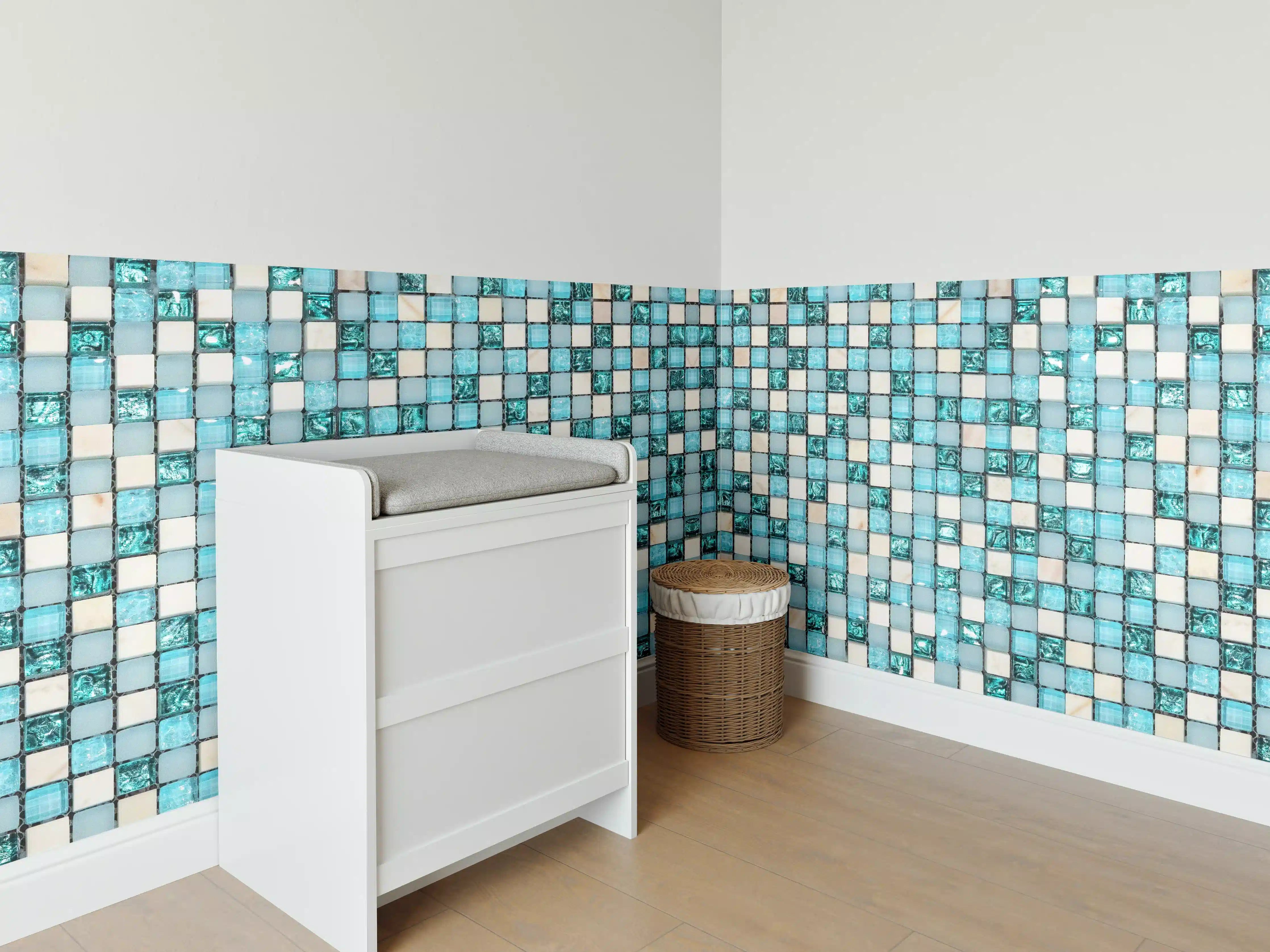 Babyzimmer Wandgestaltung - Türkis-Weißes Aquamarin Mosaik