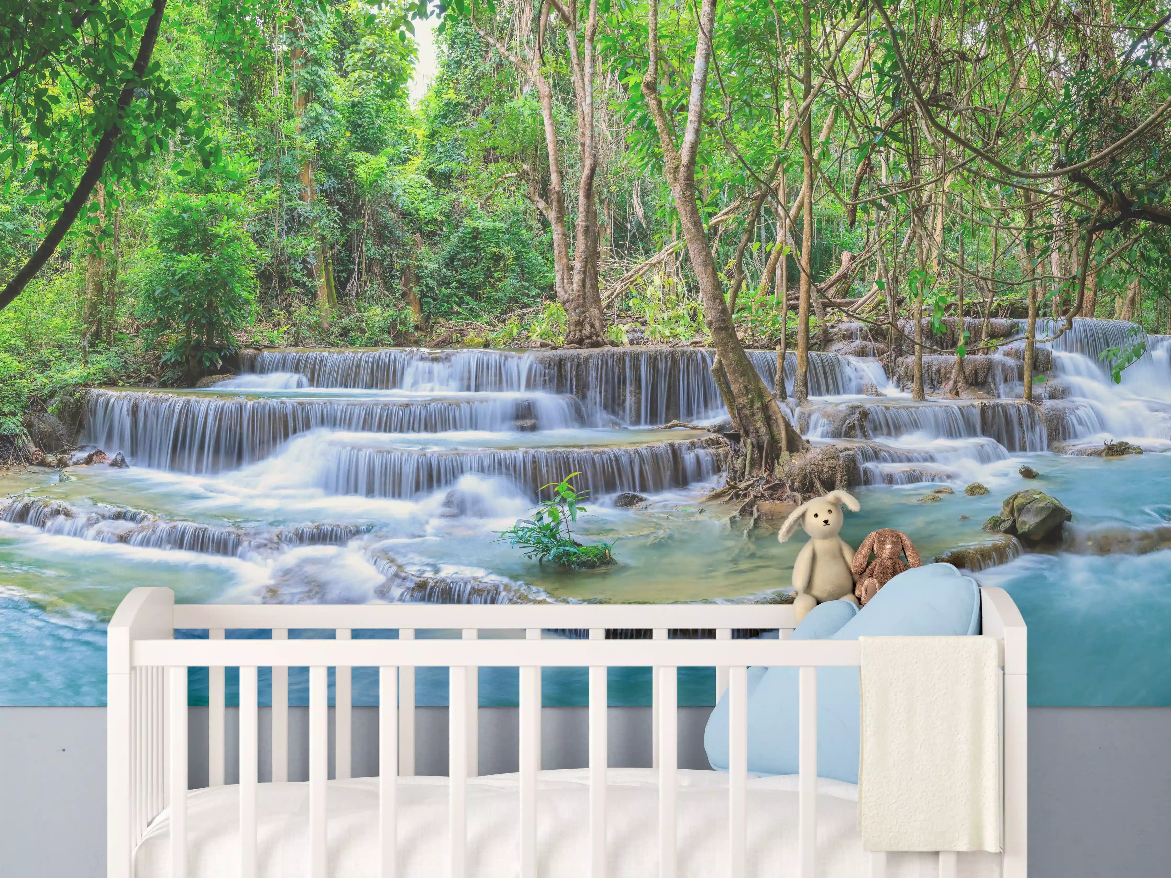 Babyzimmer Wandgestaltung - Türkisgrüner Dschungel-Wasserfall