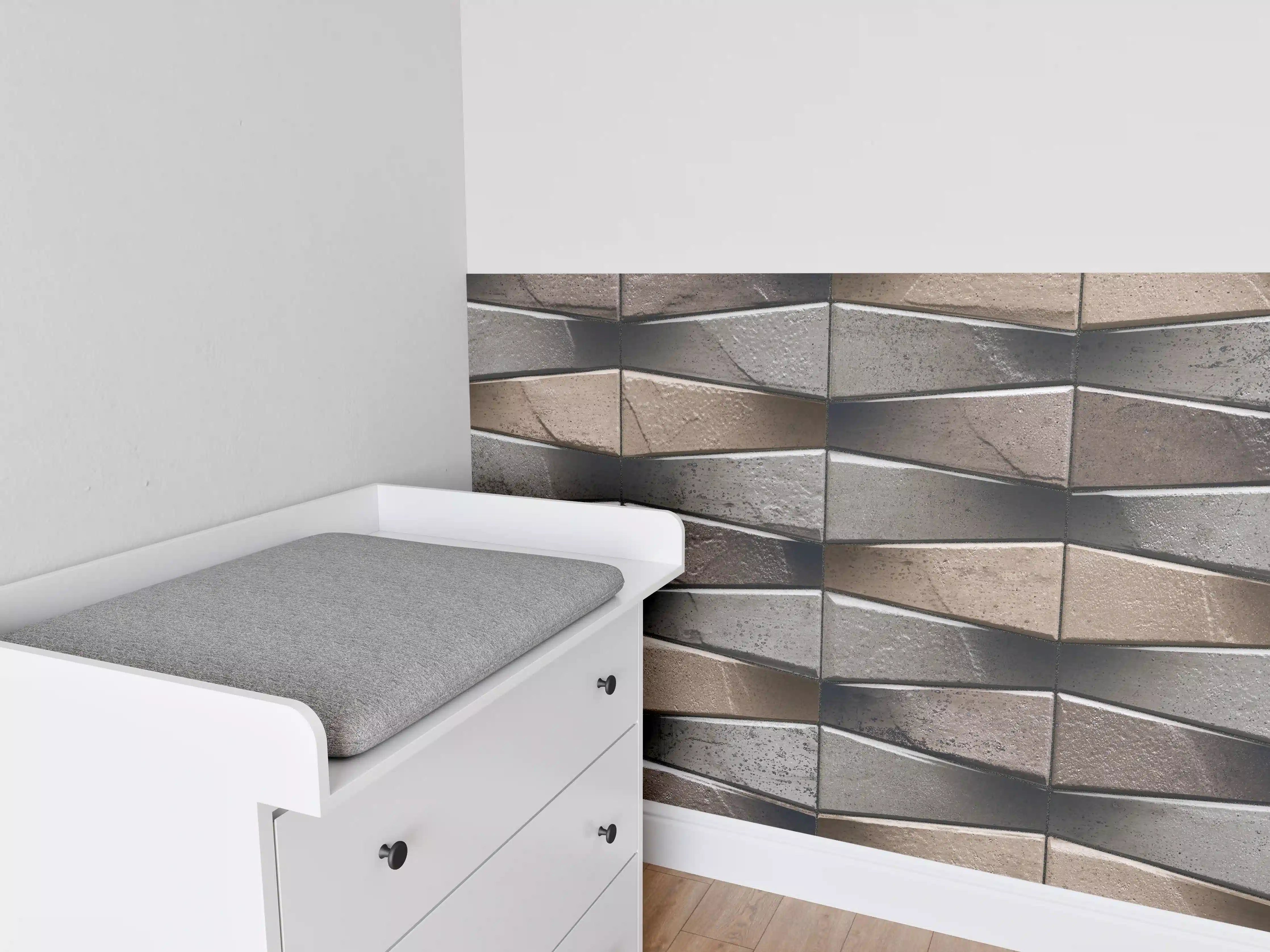 Babyzimmer Wandgestaltung - Unebene dunkle Steinwand