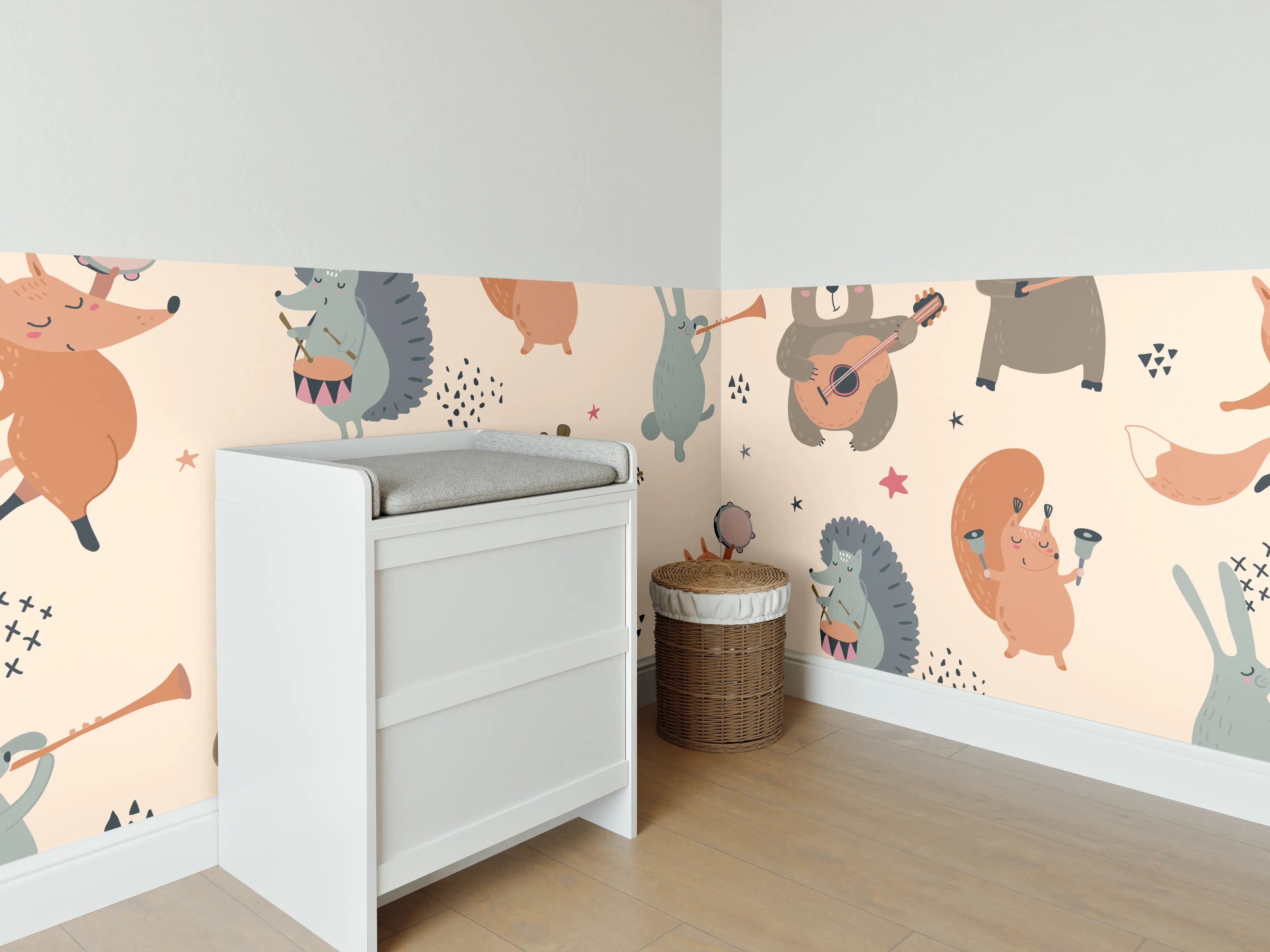 Babyzimmer Wandgestaltung - Verspielte Tierillustration mit bunten Farben