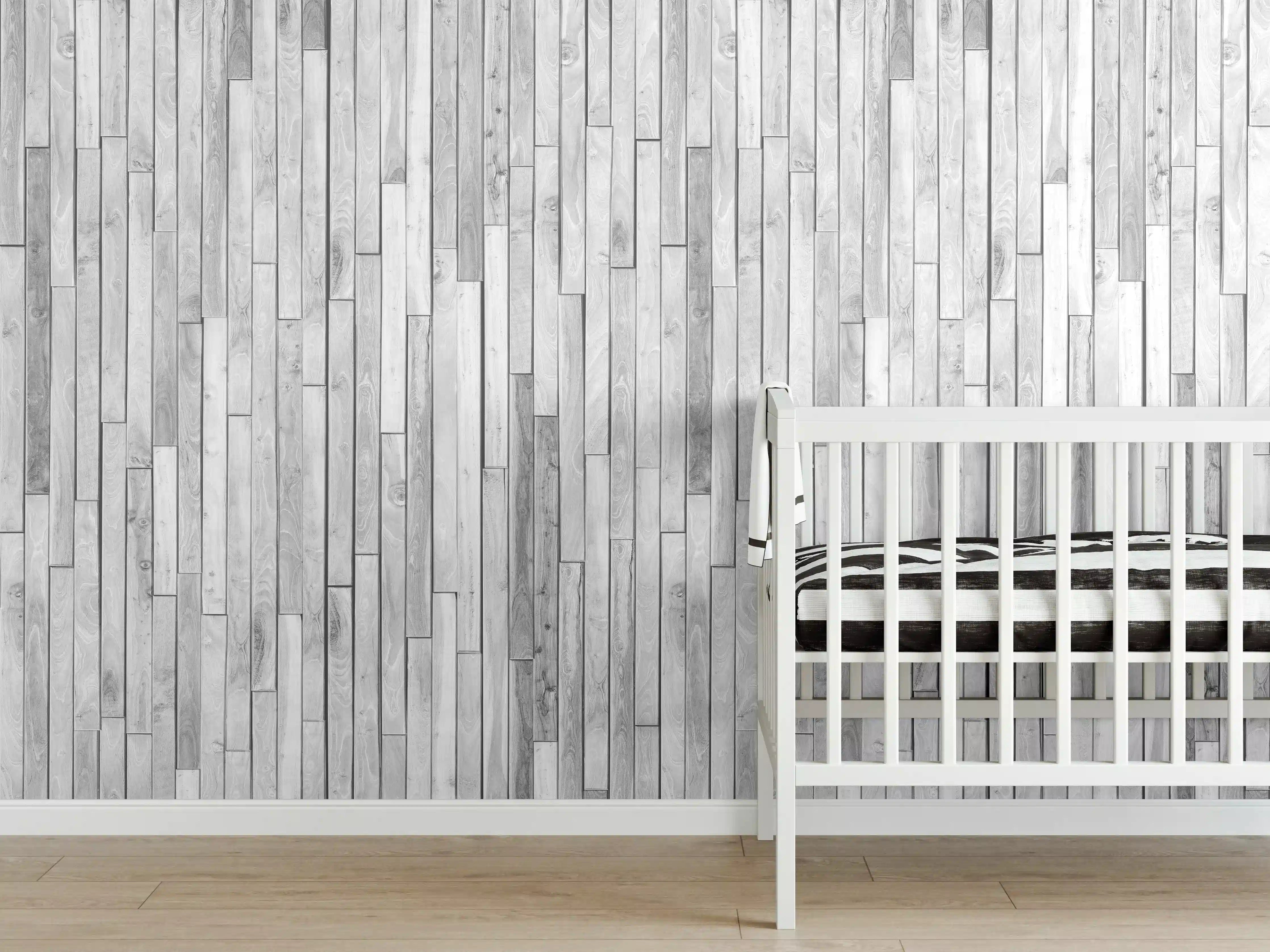 Babyzimmer Wandgestaltung - Vertikale weiße kleine Kiefernholzstücke