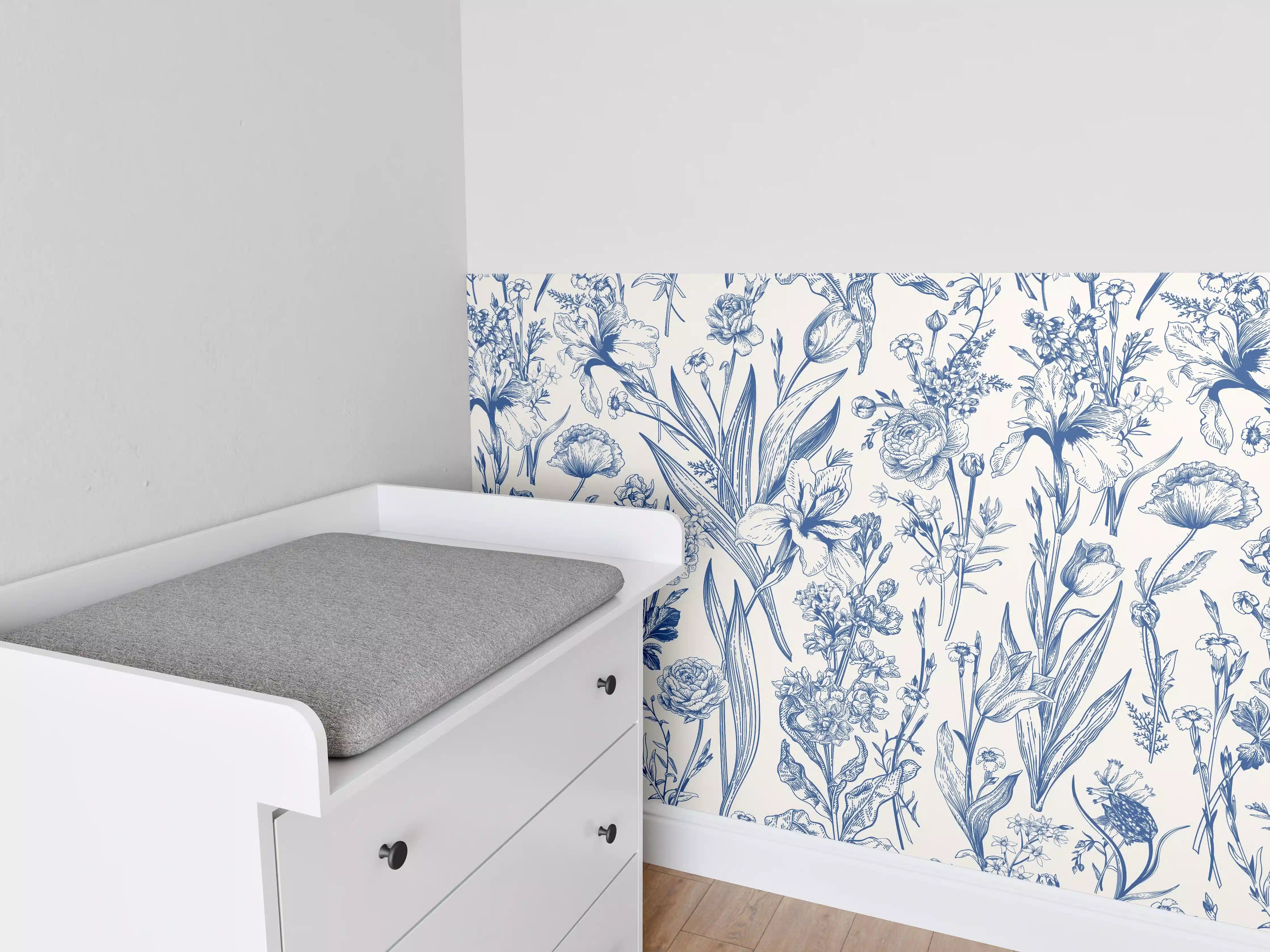 Babyzimmer Wandgestaltung - Vintage-Blumenmuster Azurblau