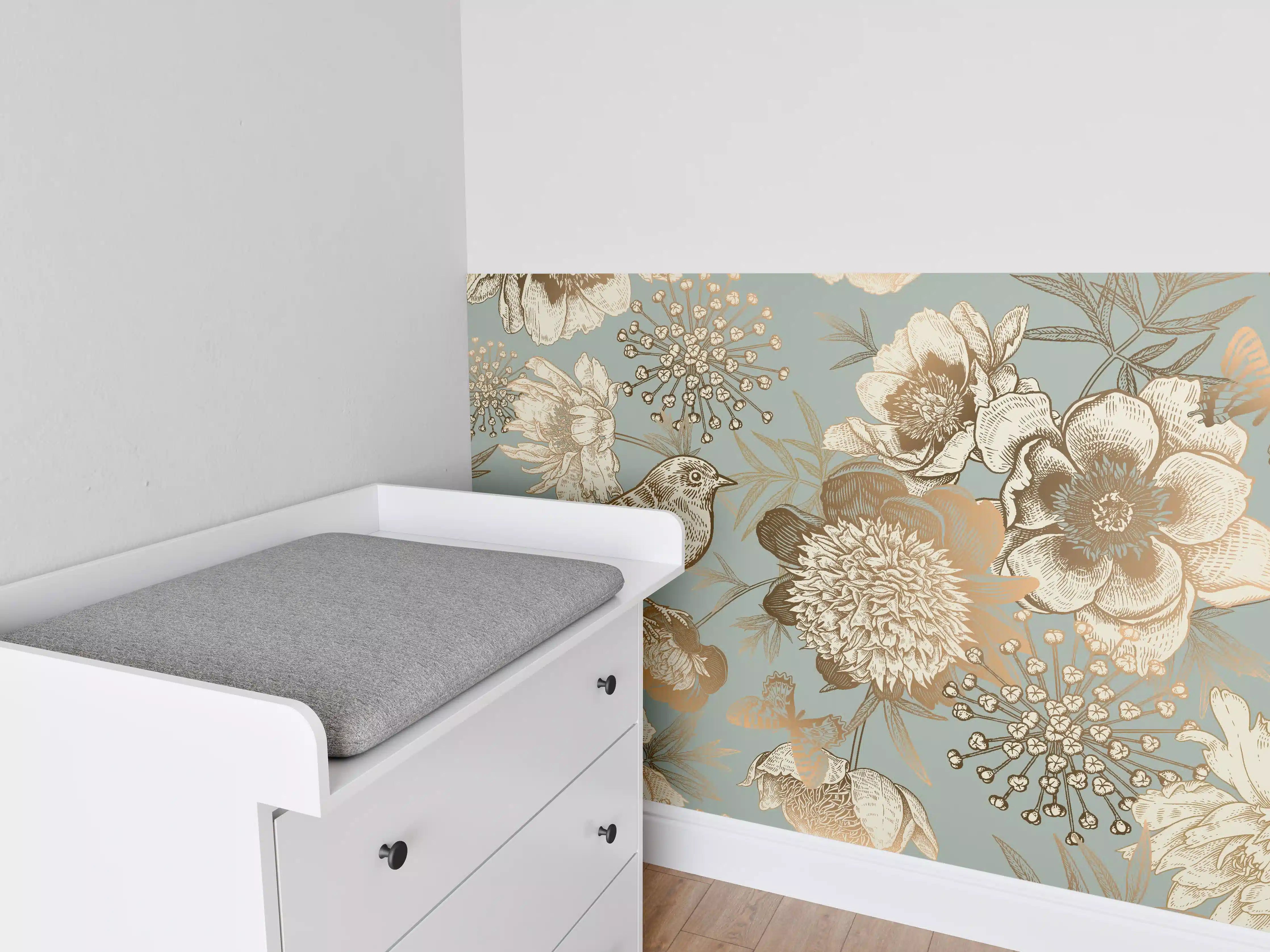Babyzimmer Wandgestaltung - Vintage Blumenmuster mit Vögeln in gedeckten Tönen