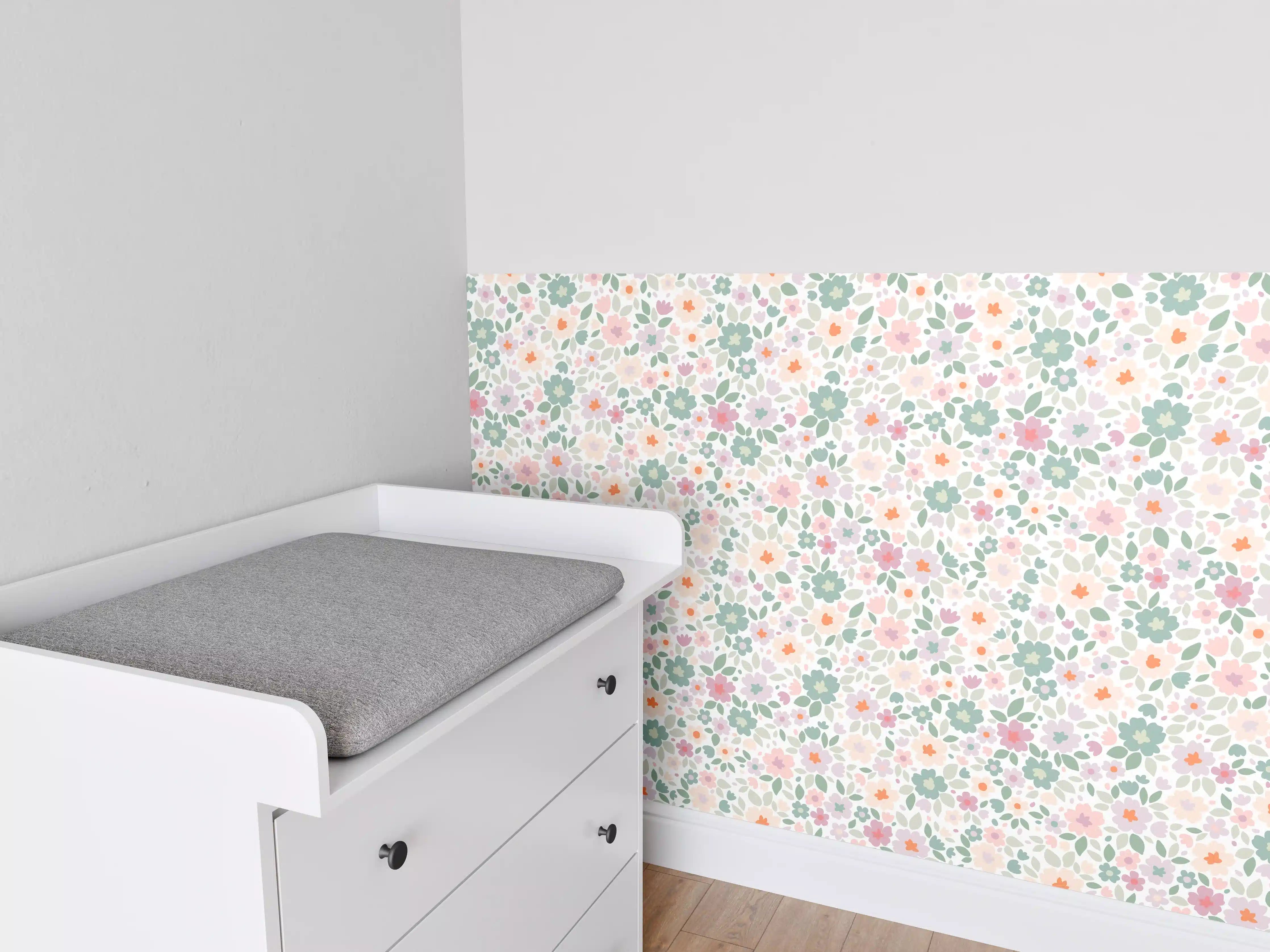 Babyzimmer Wandgestaltung - Vintage Ditsy Pattern in Rosa