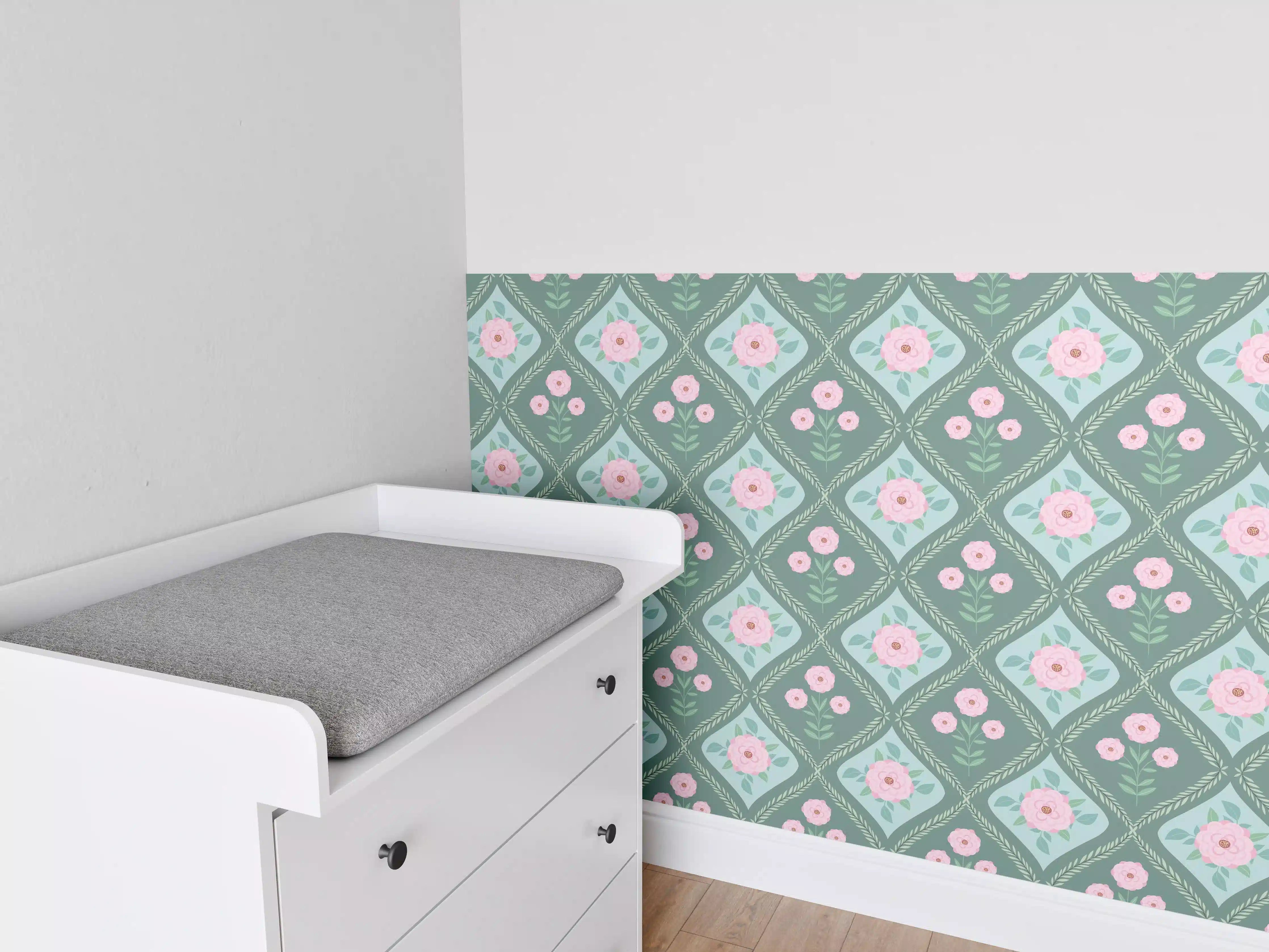 Babyzimmer Wandgestaltung - Vintage Rosen Tapete Grün-Rosa