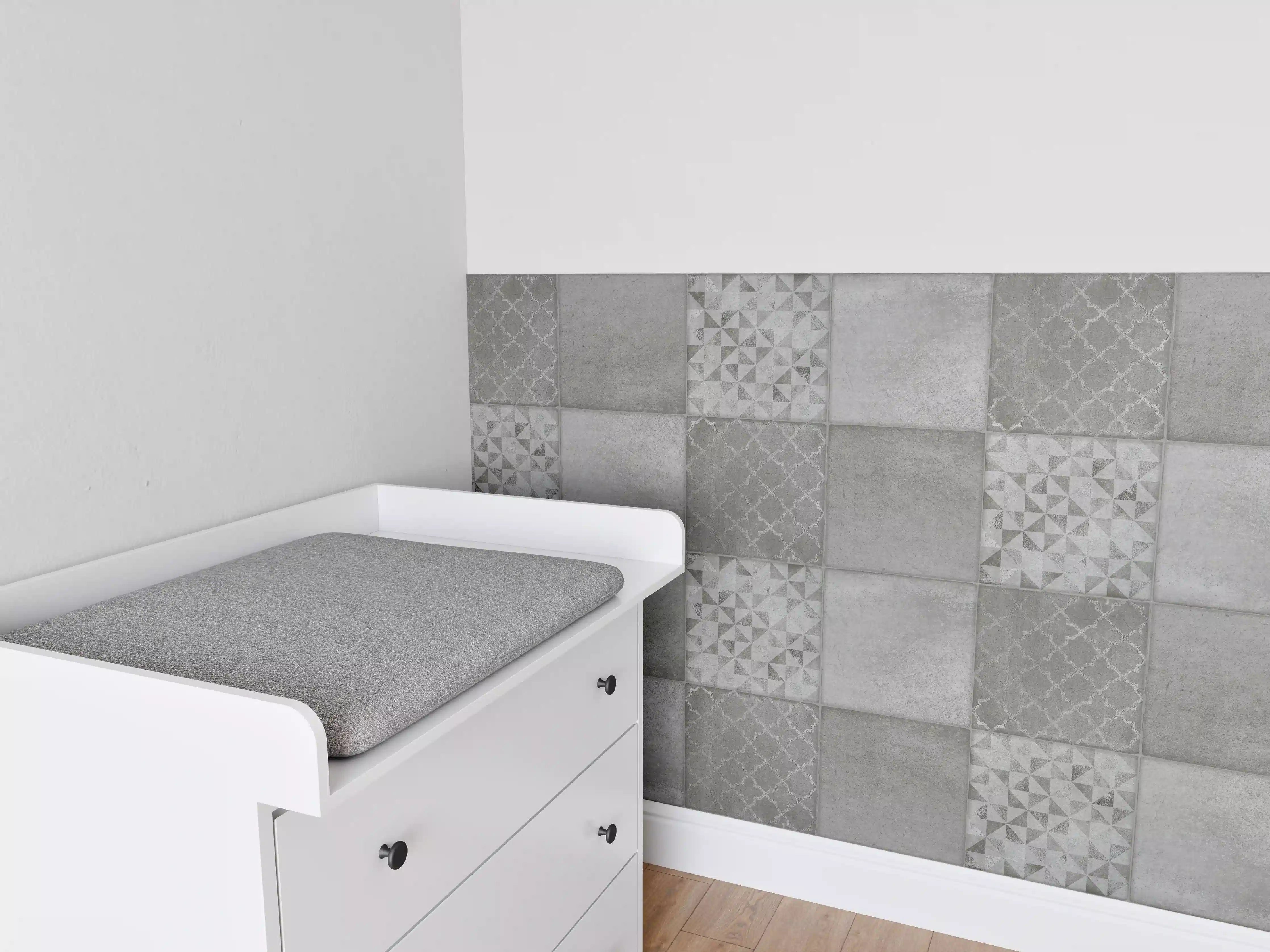 Babyzimmer Wandgestaltung - Vintage hellgraue Fliesen