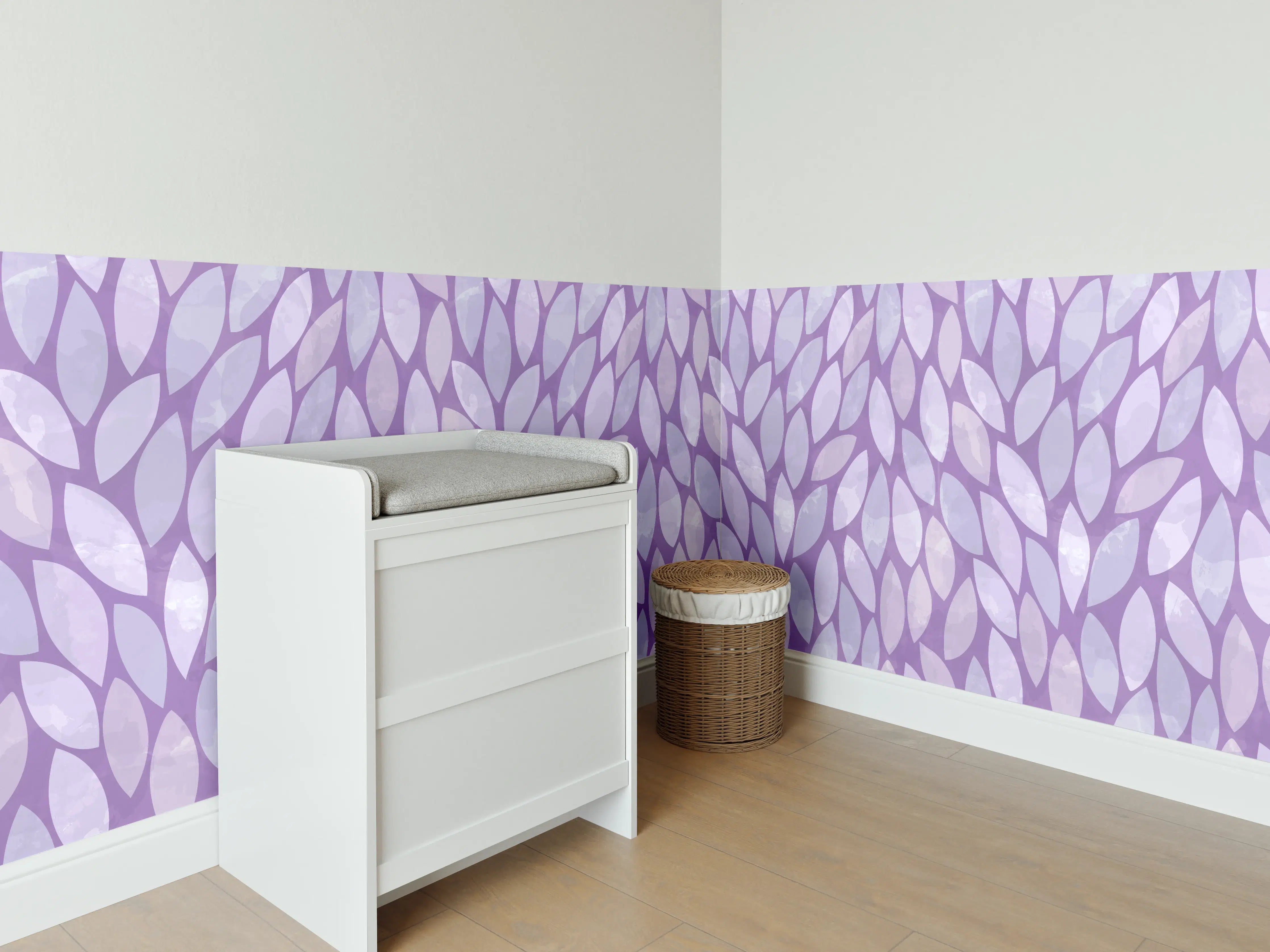 Babyzimmer Wandgestaltung - Violette Blättermuster