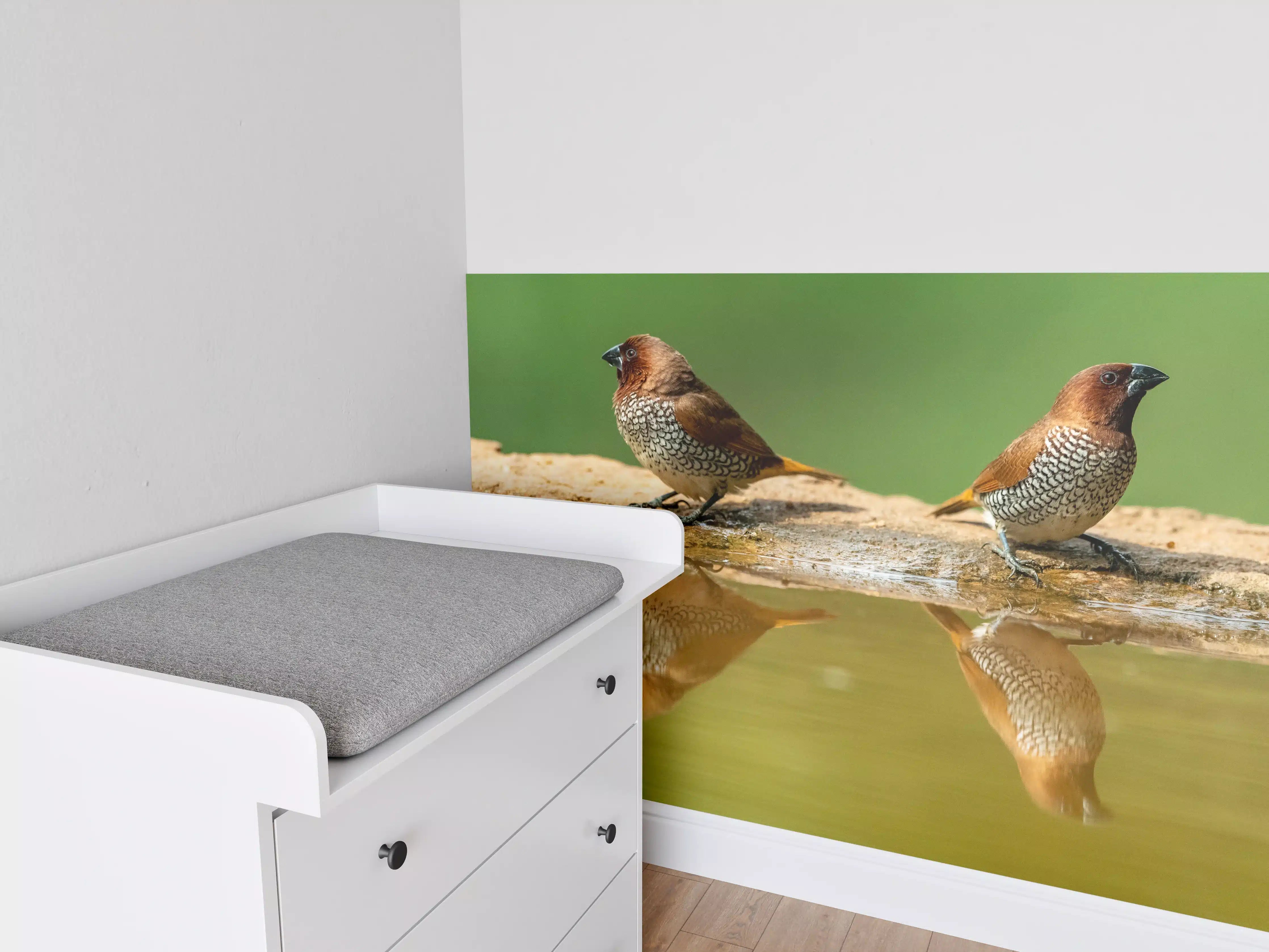 Babyzimmer Wandgestaltung - Vögel Spiegelung im Wasser