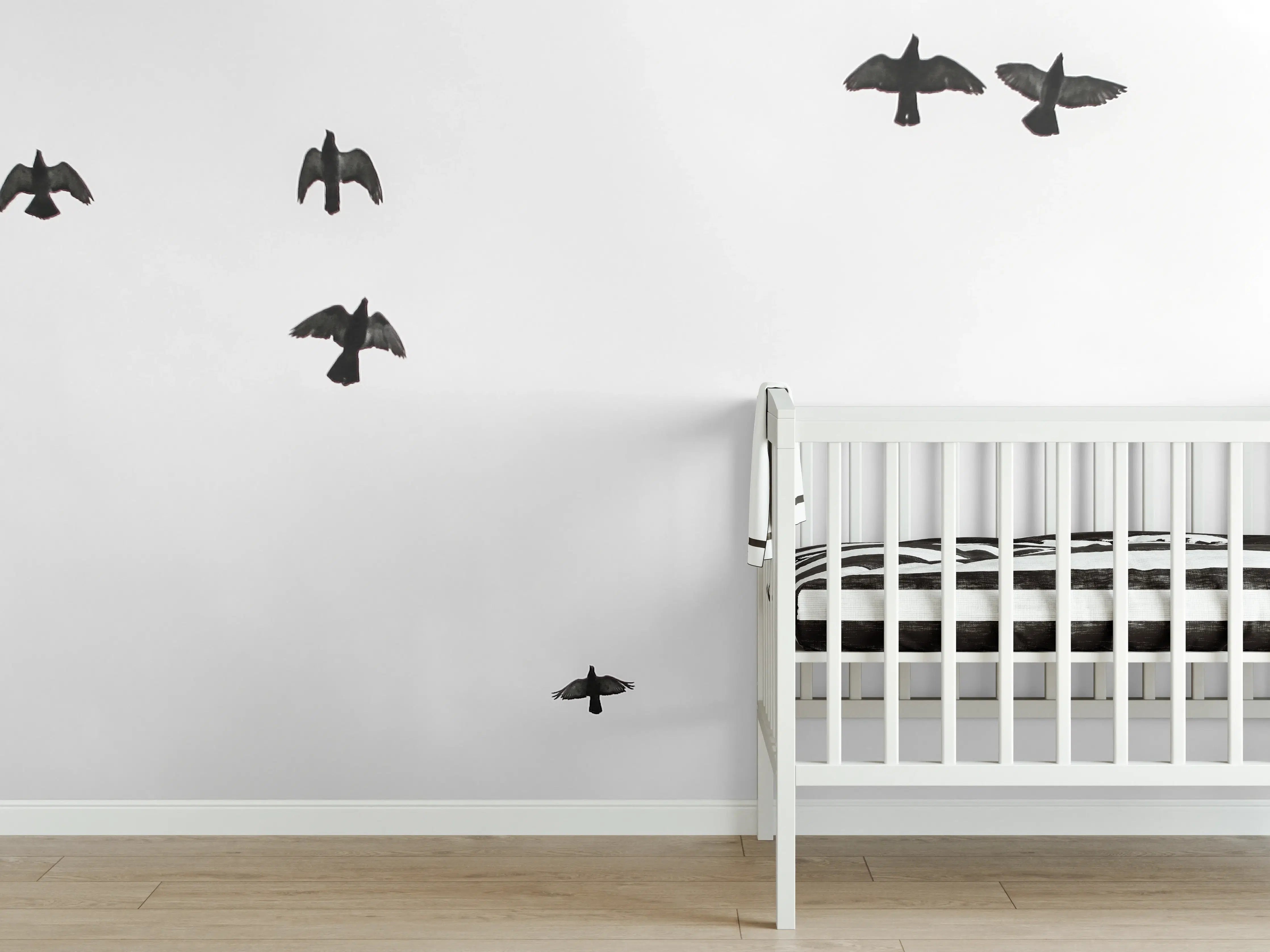Babyzimmer Wandgestaltung - Vogelschwarm - schwarz-weiß