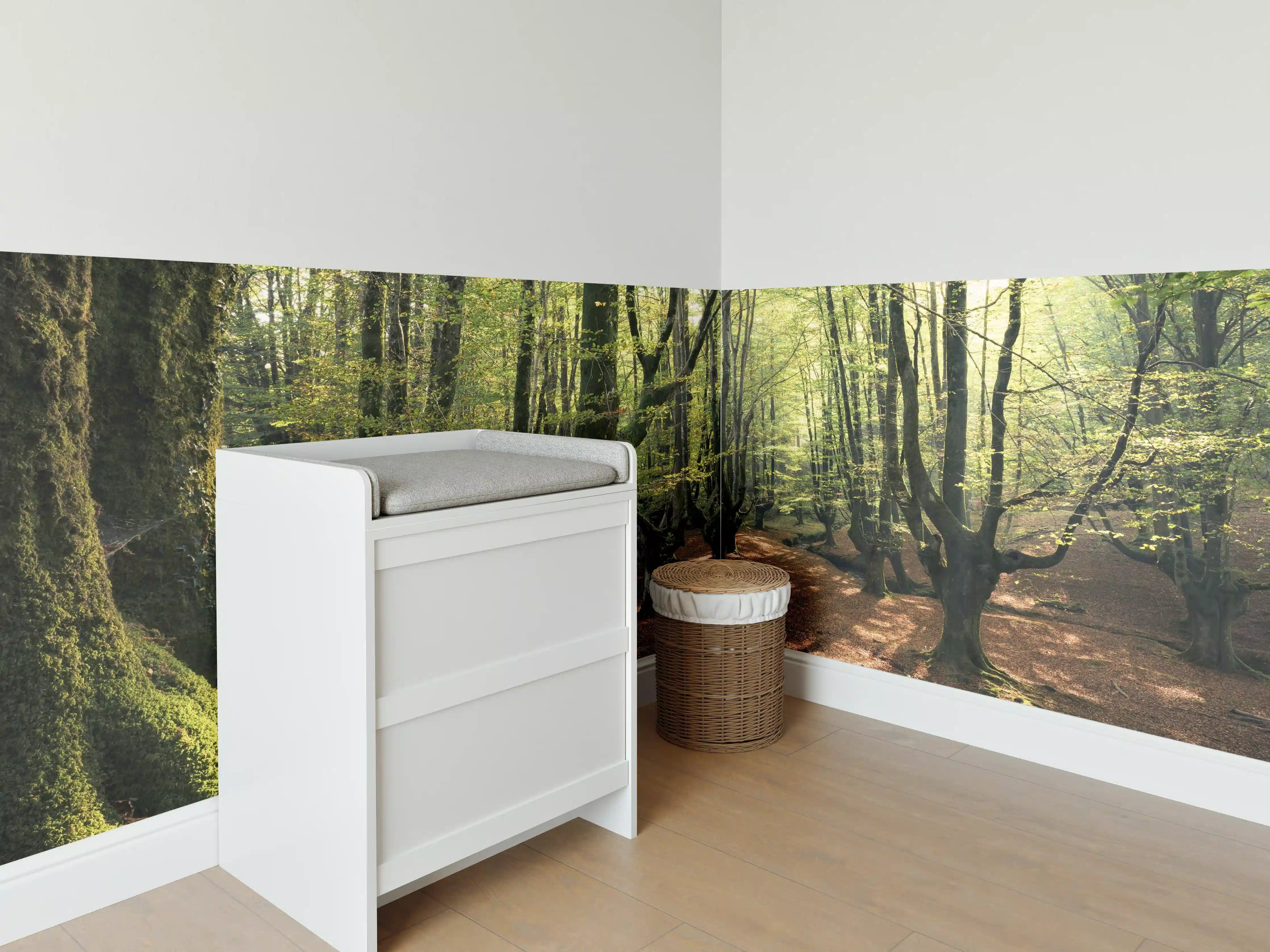 Babyzimmer Wandgestaltung - Wald in Spanien