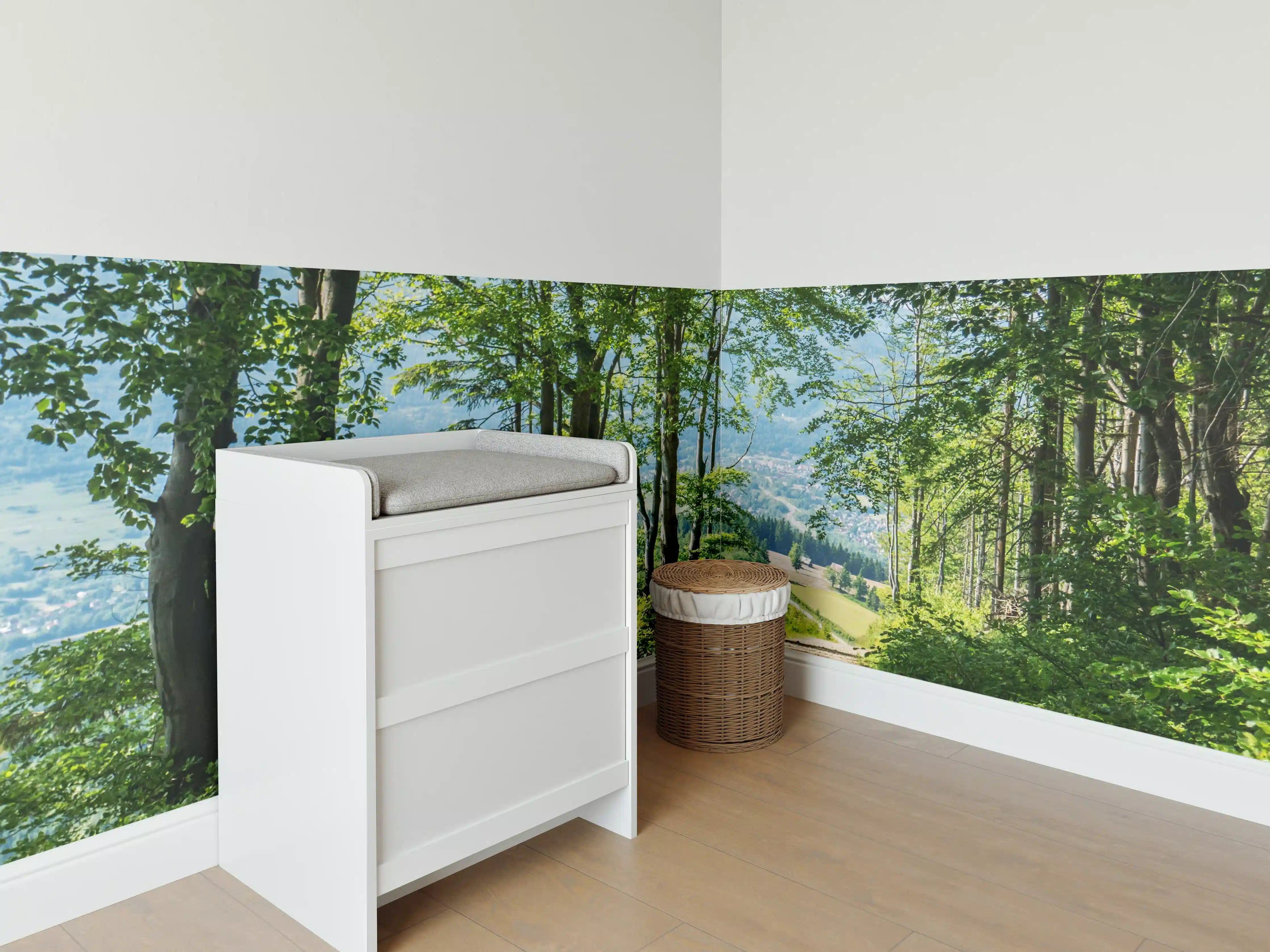 Babyzimmer Wandgestaltung - Waldweg Beskiden Polen