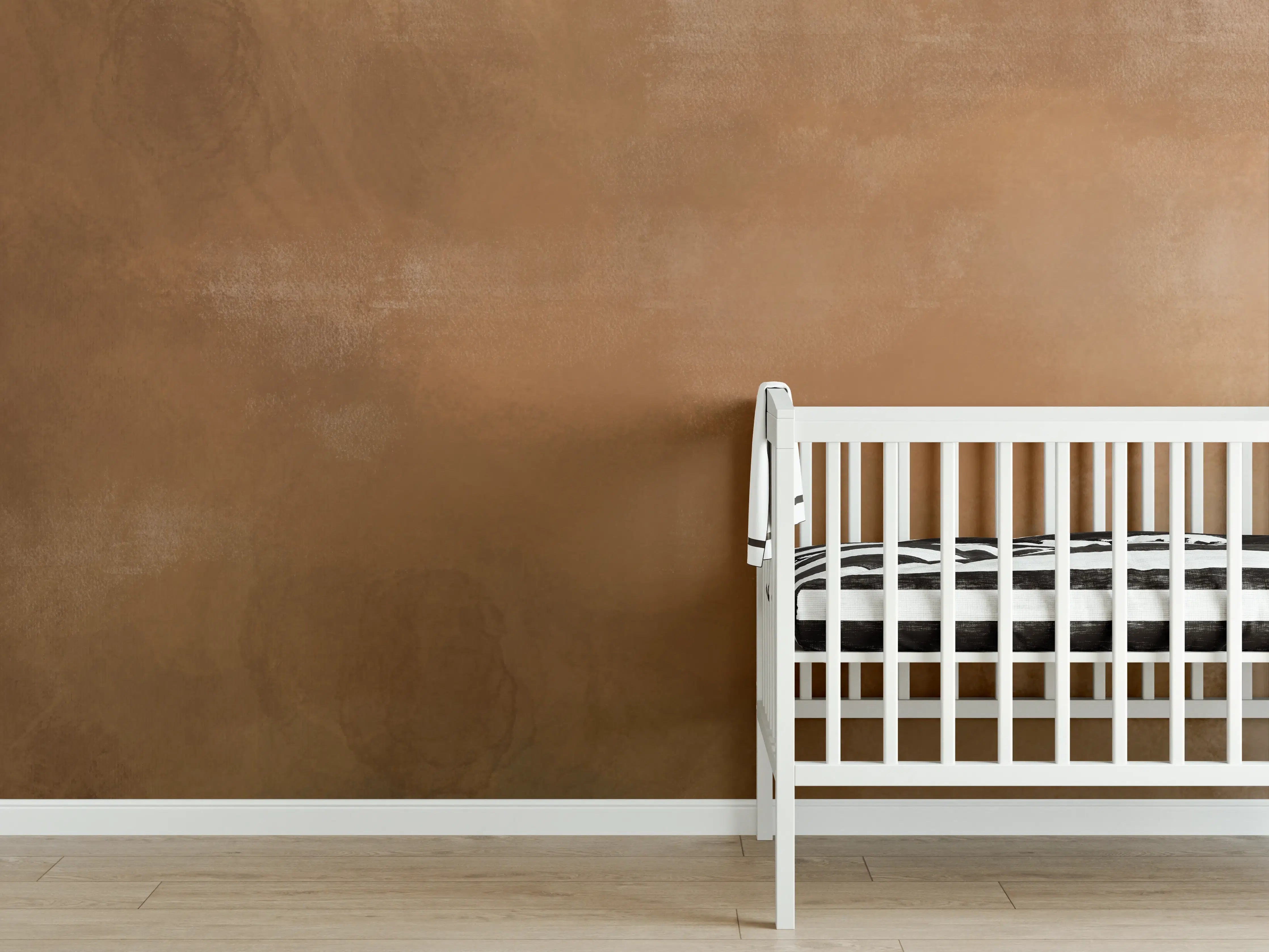 Babyzimmer Wandgestaltung - Warme Metallische Textur in Braun- und Goldtönen