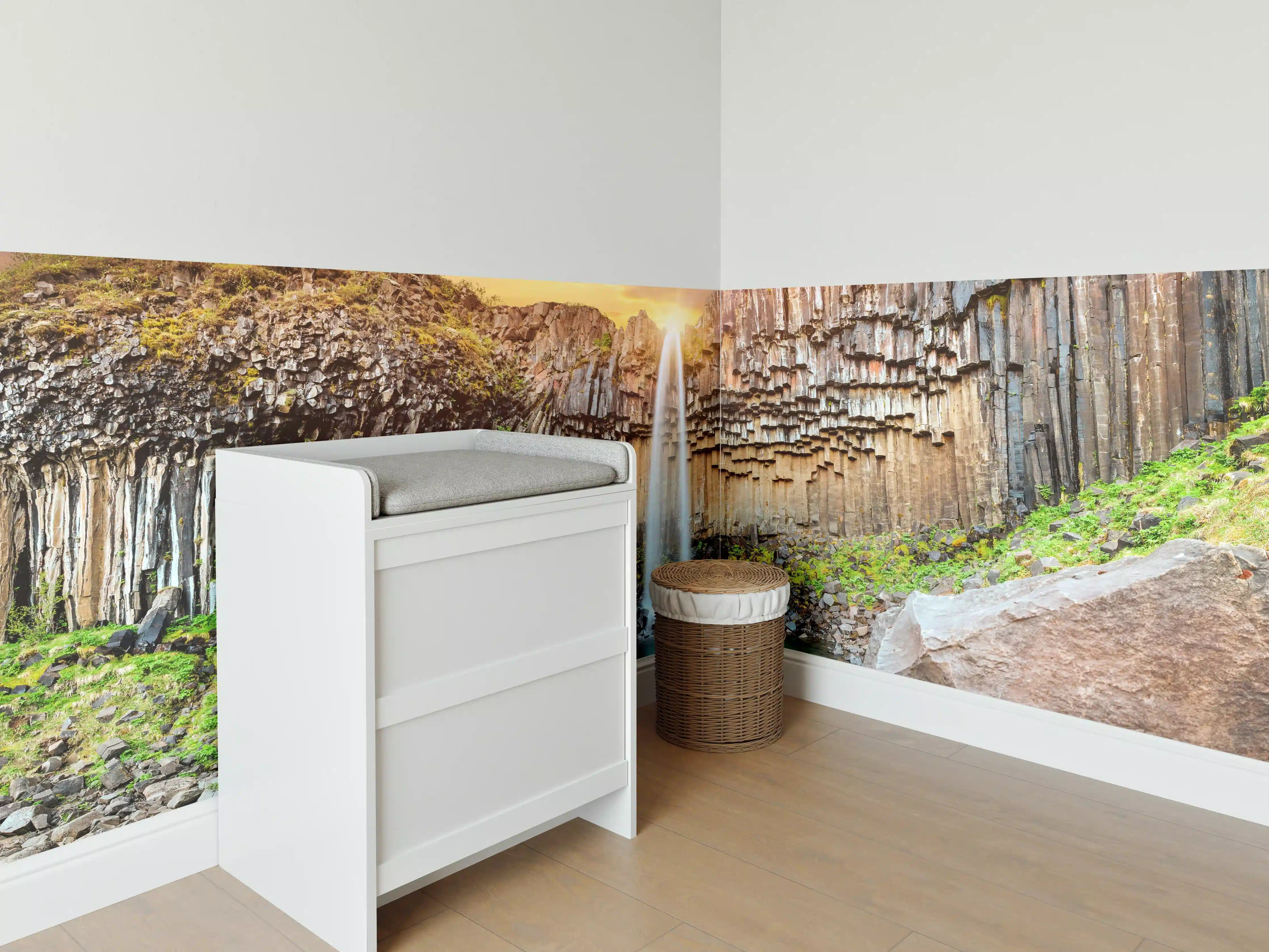 Babyzimmer Wandgestaltung - Wasserfall "Svartifoss" im Skaftafell-Nationalpark