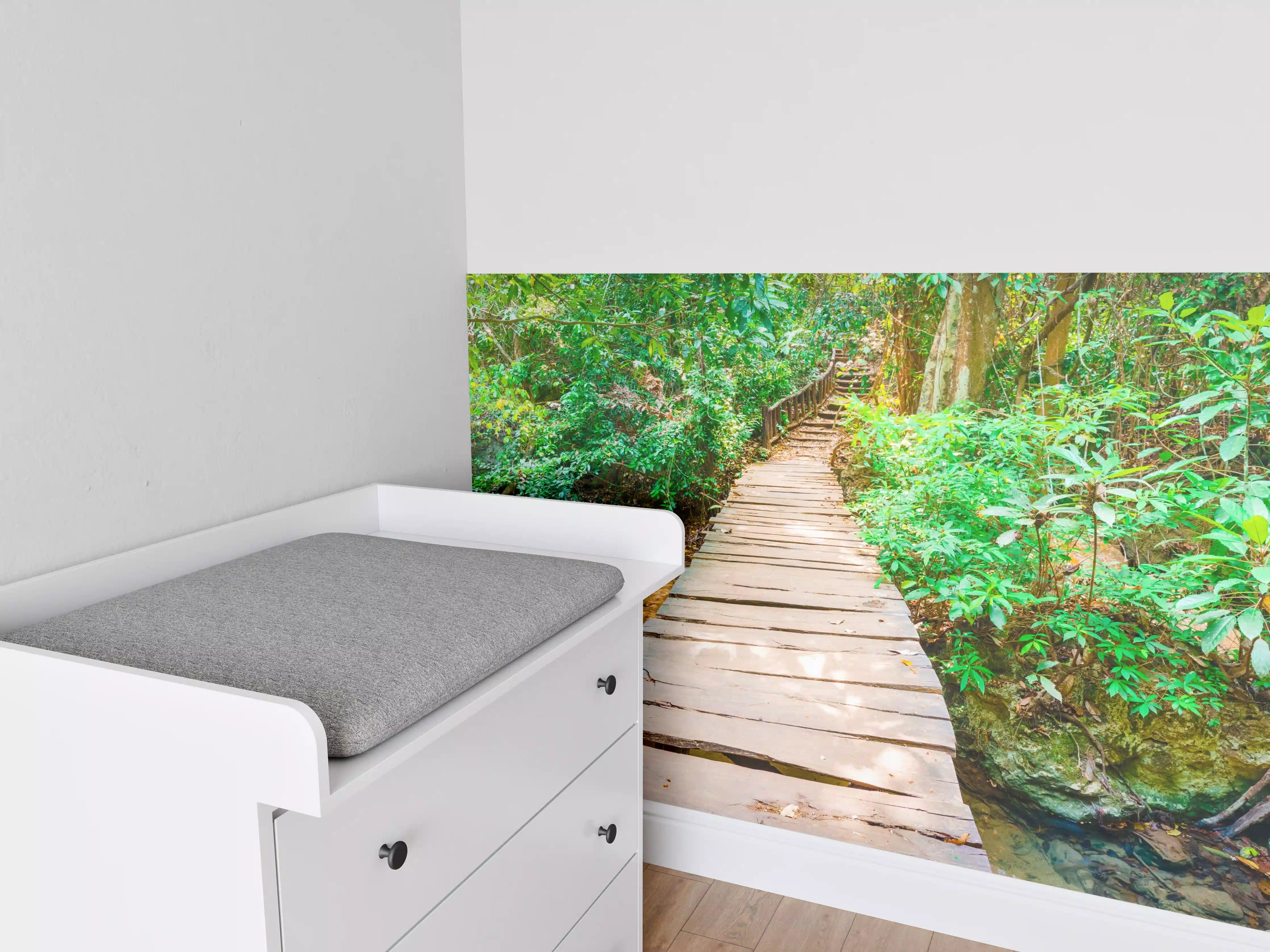 Babyzimmer Wandgestaltung - Wasserfall im Erawan-Nationalpark