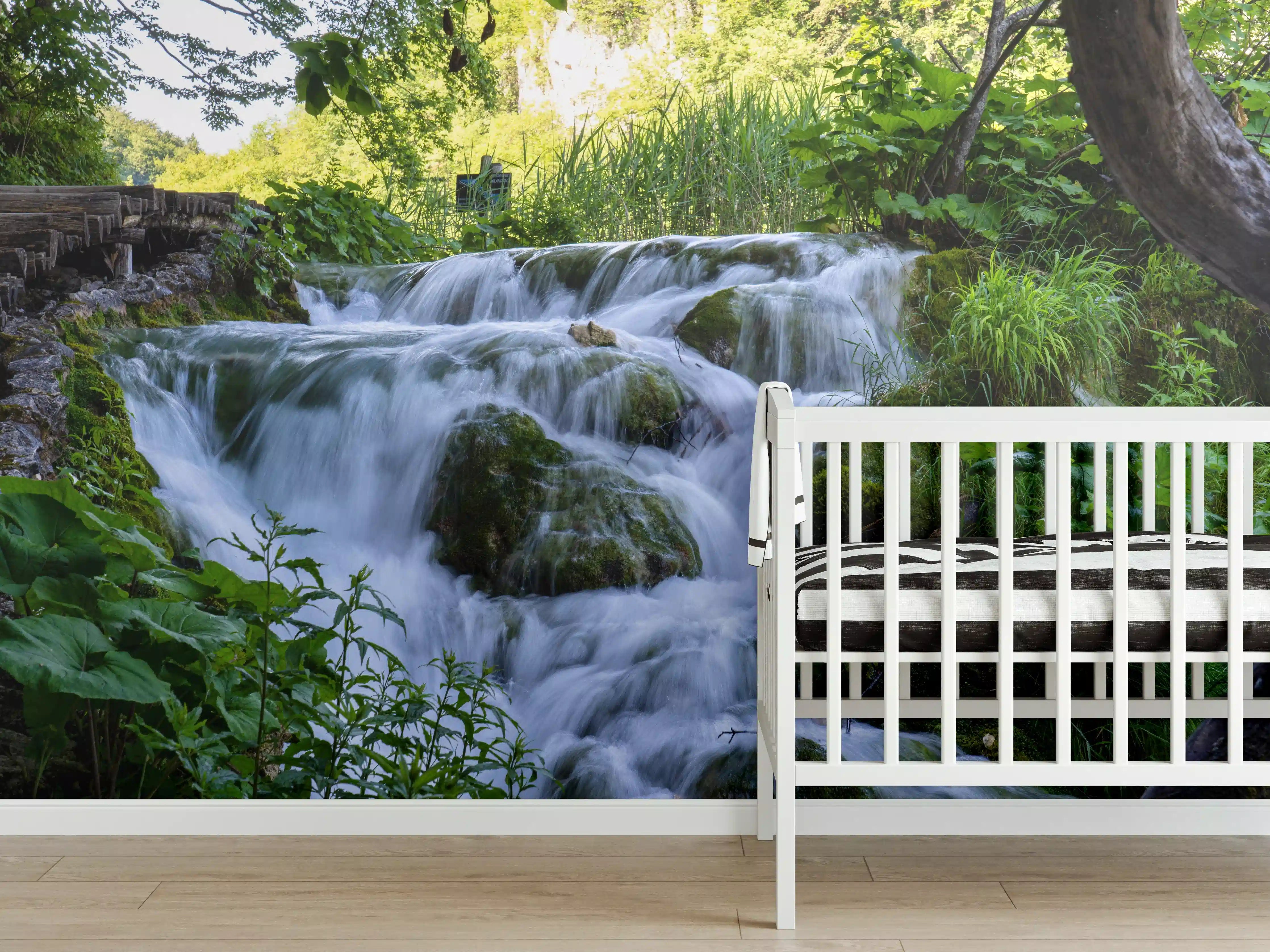 Babyzimmer Wandgestaltung - Wasserfall im Nationalpark Plitvicer Seen