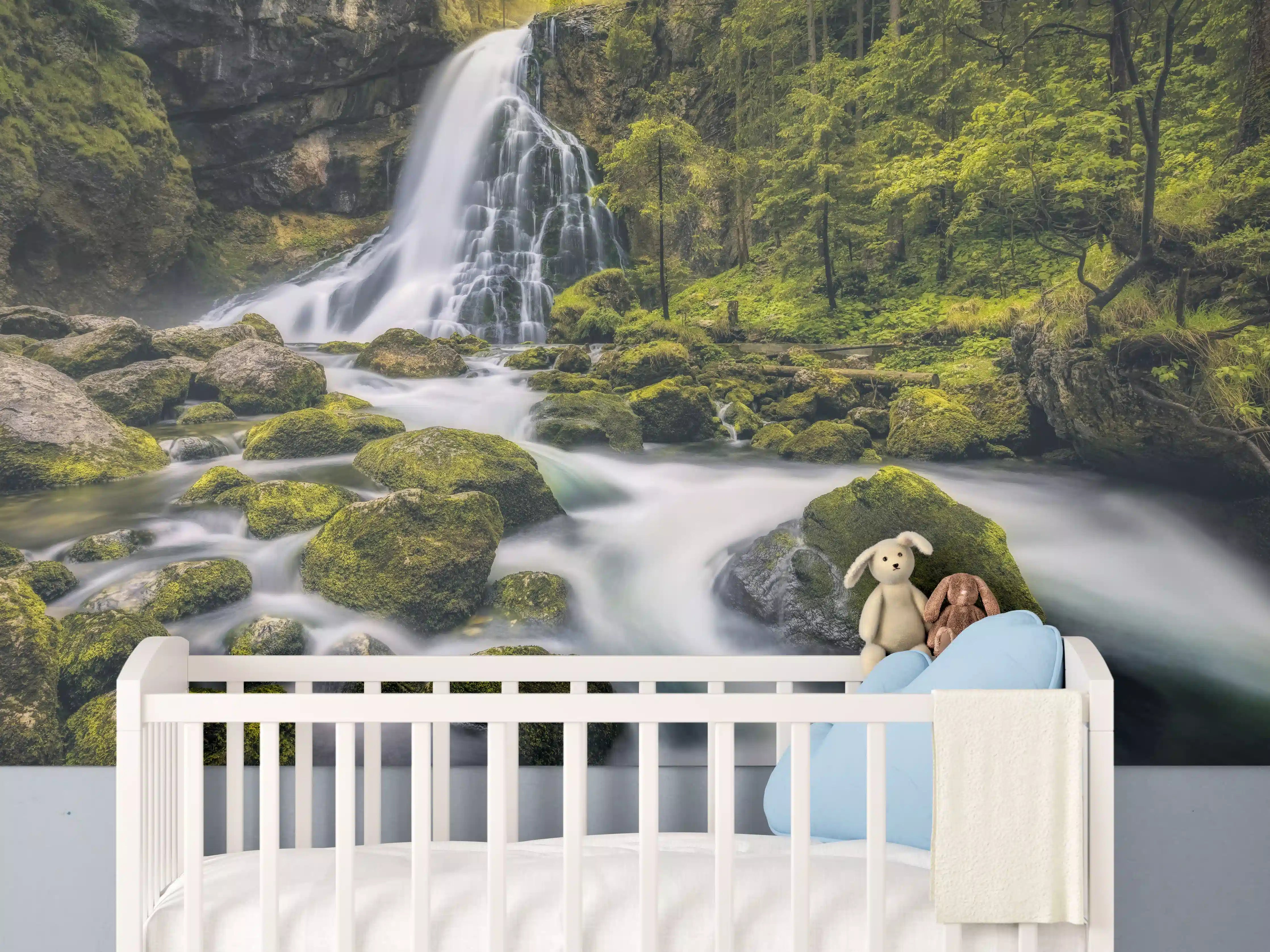 Babyzimmer Wandgestaltung - Wasserfall in Golling, Salzburg