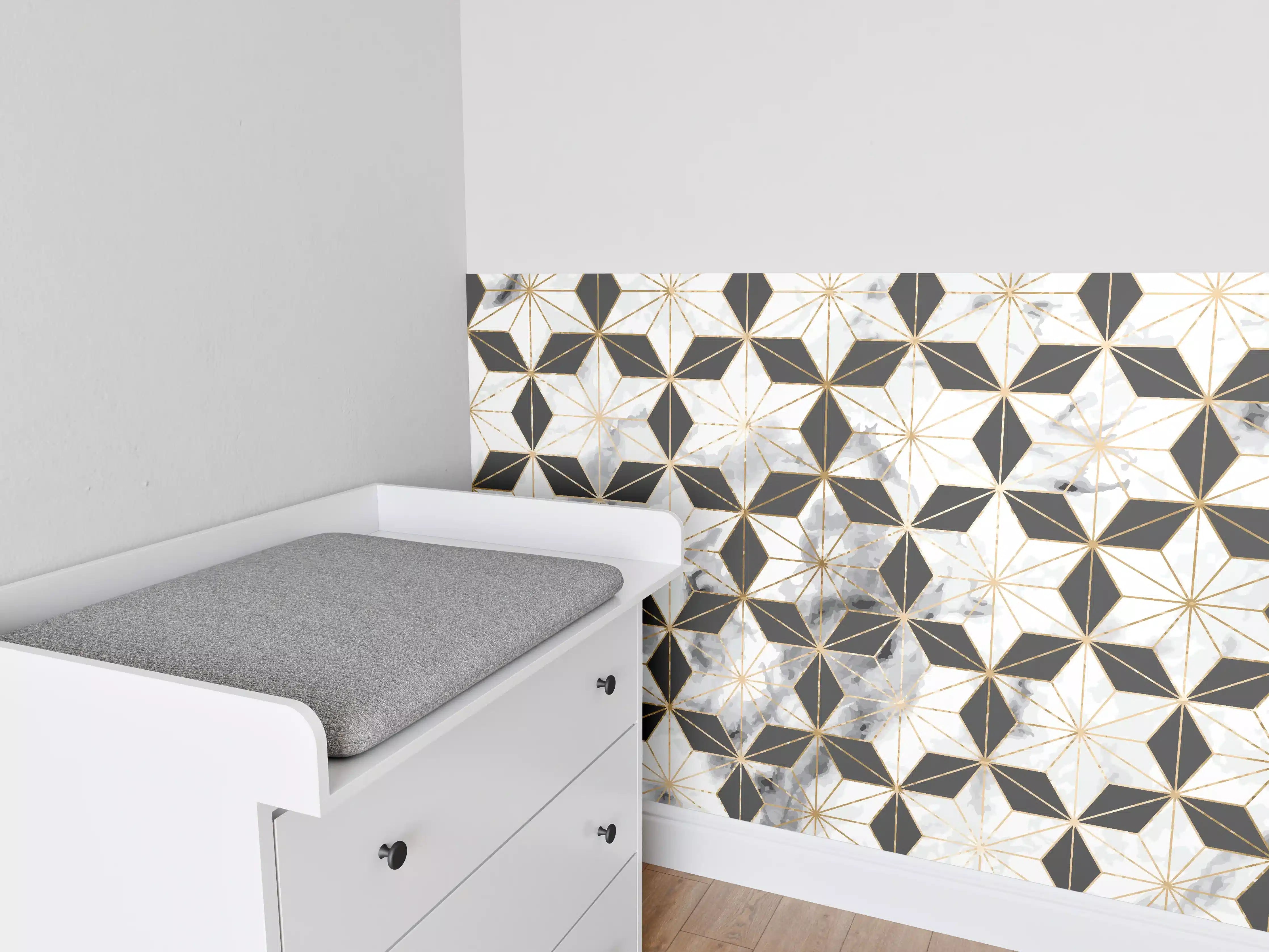 Babyzimmer Wandgestaltung - Weiß-Goldenes Musterdesign